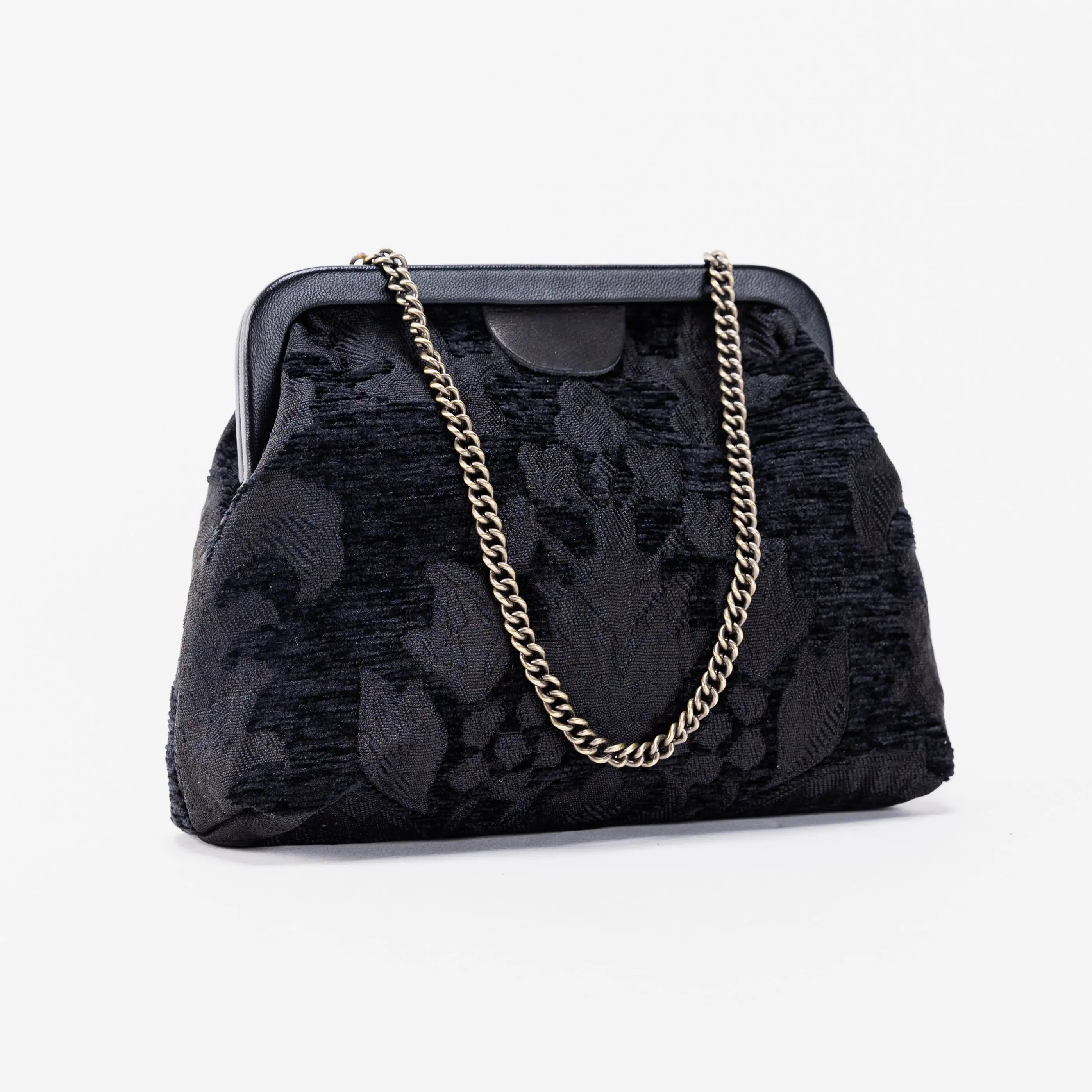 Victorian Blossom Black Alma Carpet Bag of America main