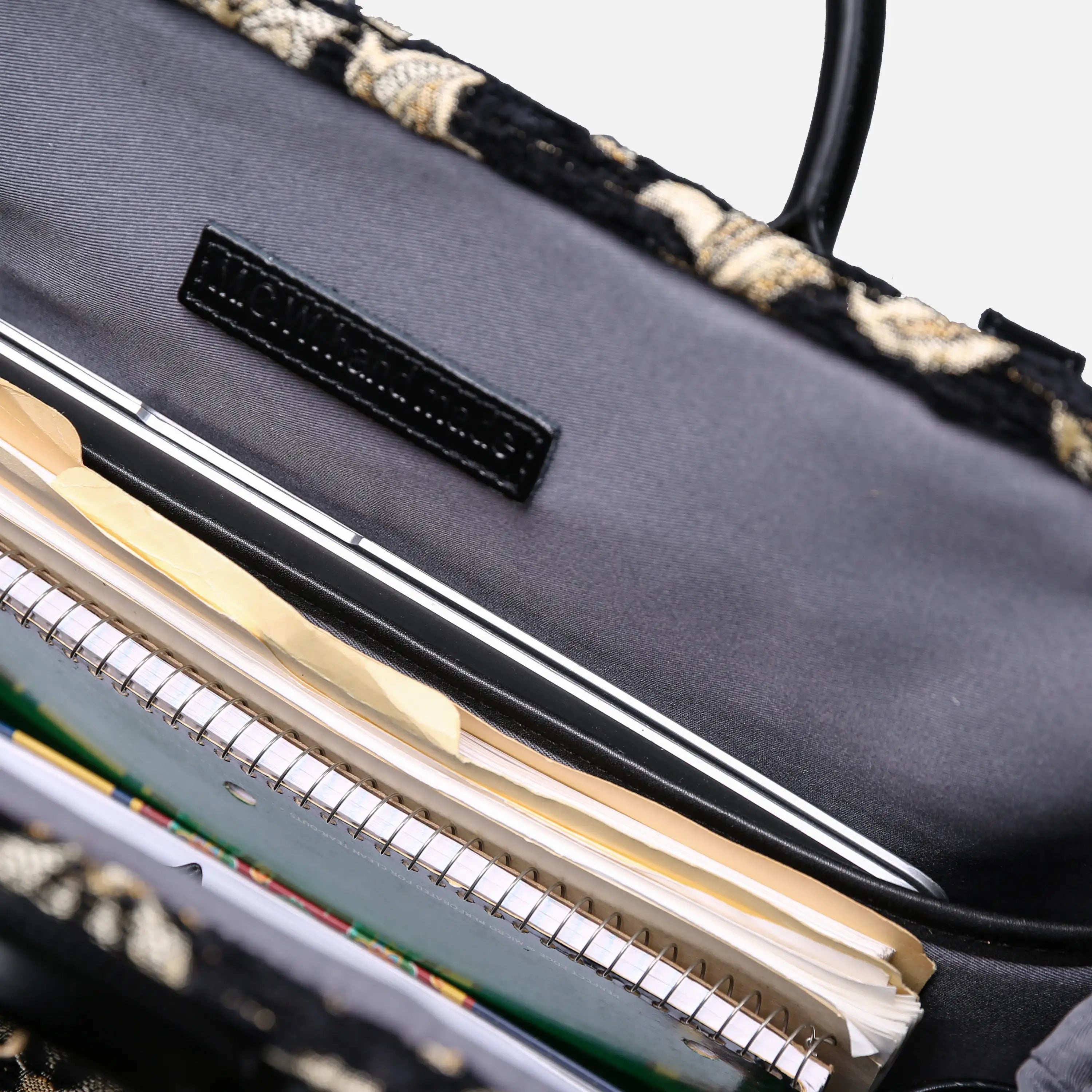 Victorian Blossom Black Gold Laptop Work Bag carpet bag of America inside details