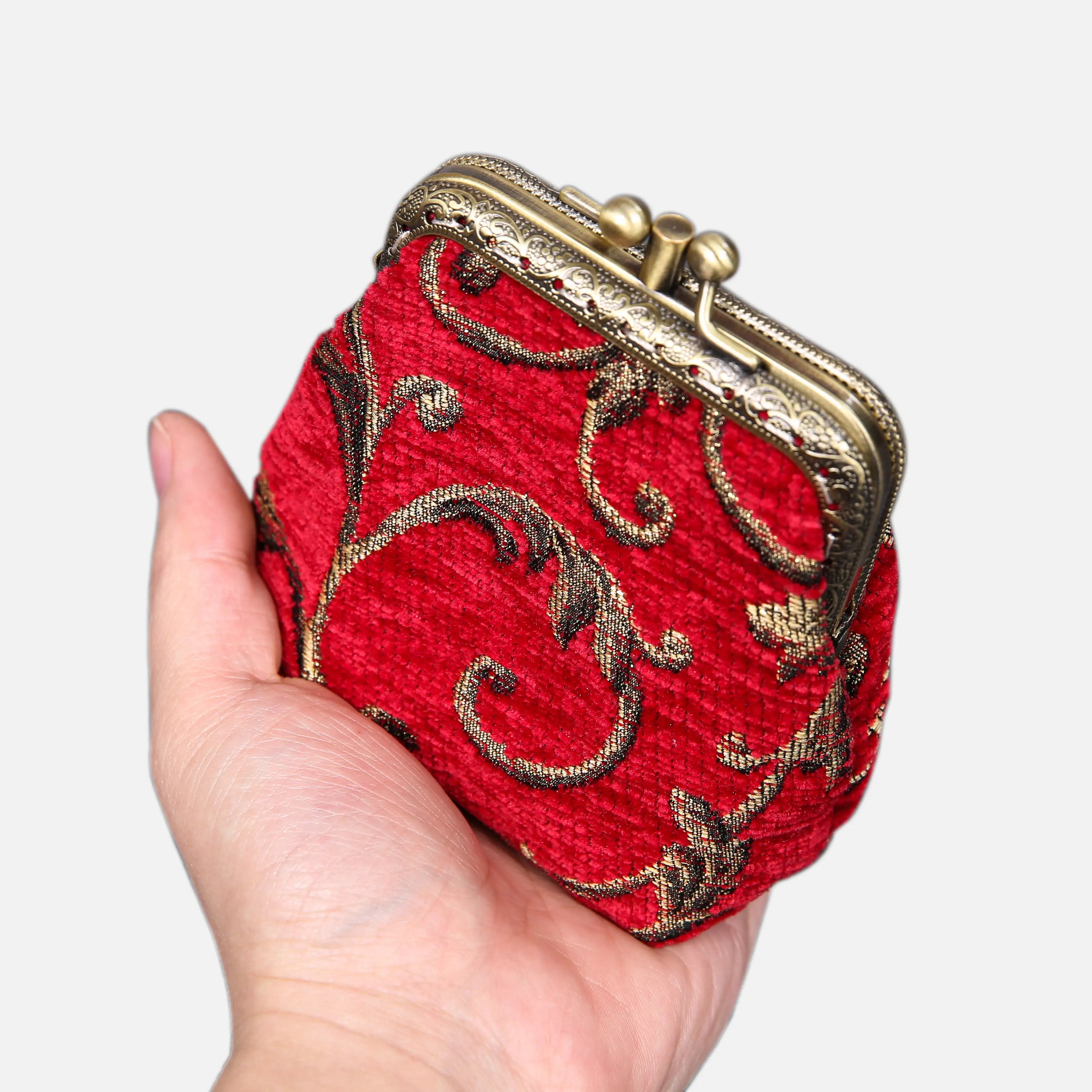 Vintage Scroll Red Double Kiss Clasp Coin Purse of America main