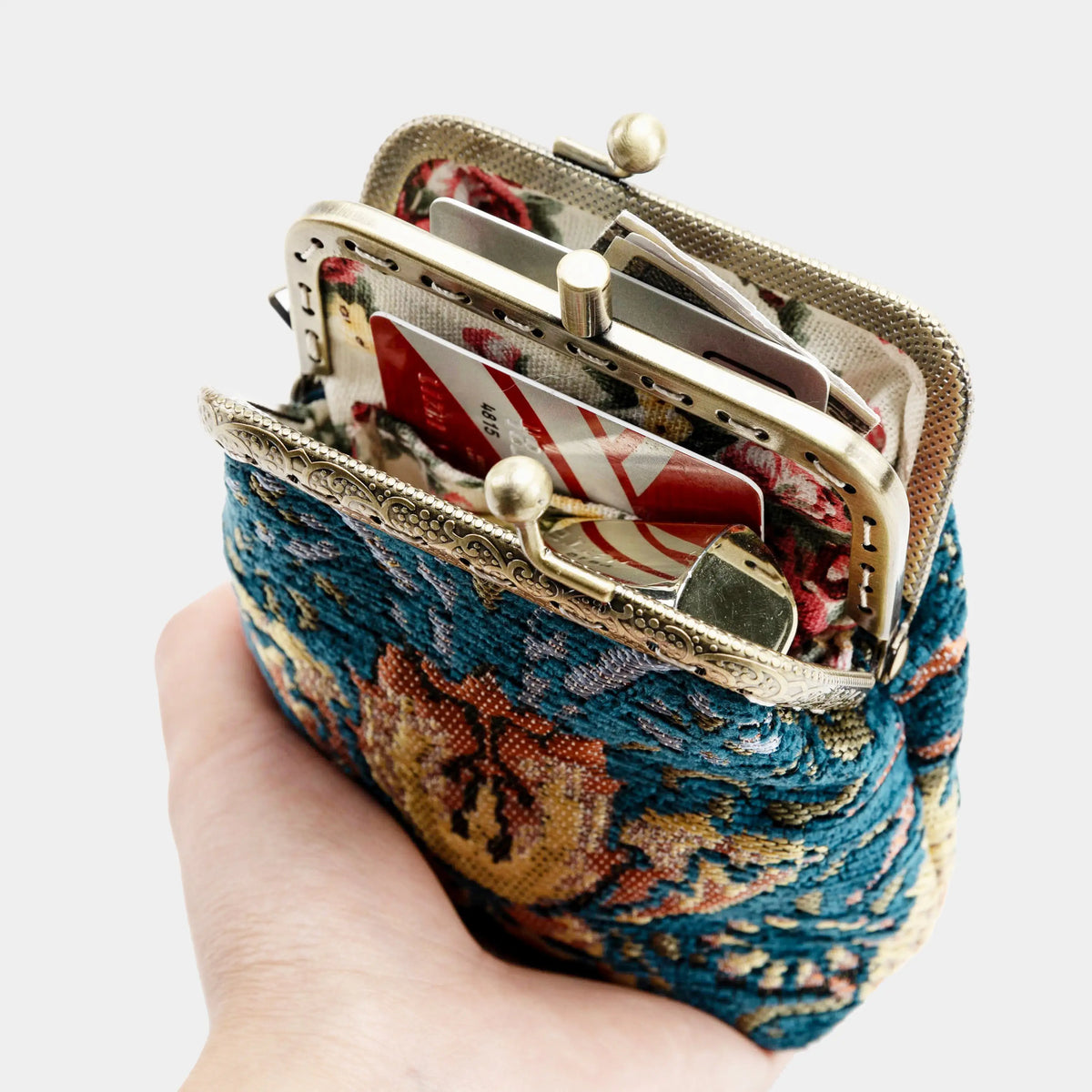 William Morris Strawberry Thief Double Kiss Clasp Coin Purse Carpetbag of America in use-3
