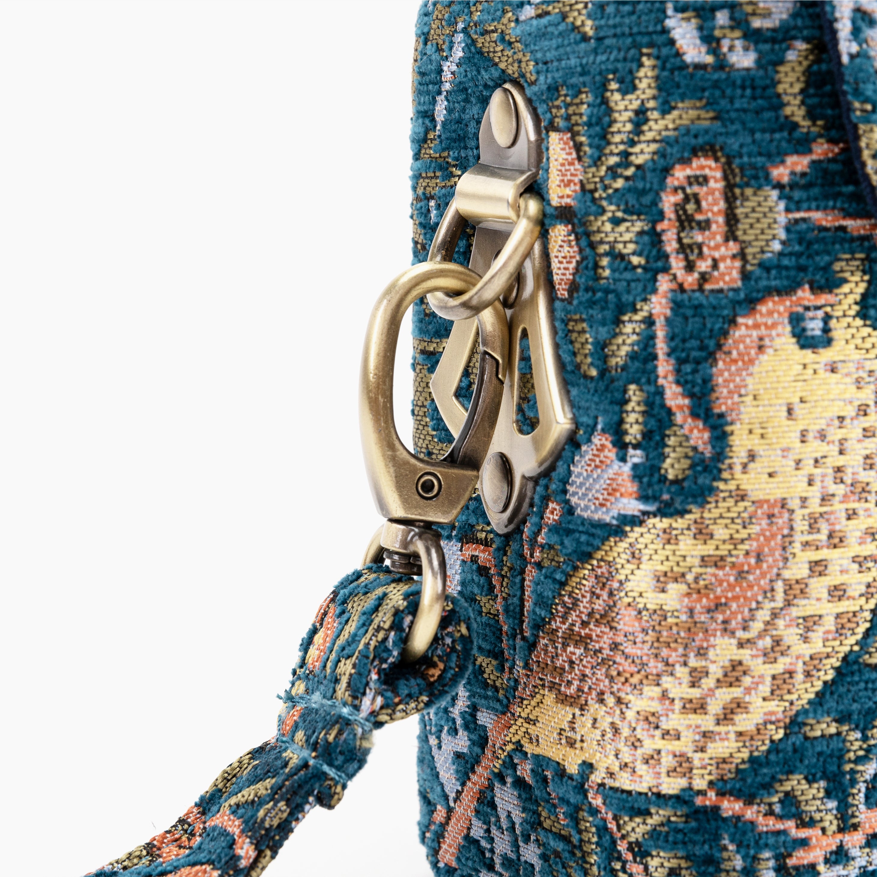 William Morris Strawberry Thief Emma Small Train Case Purse details