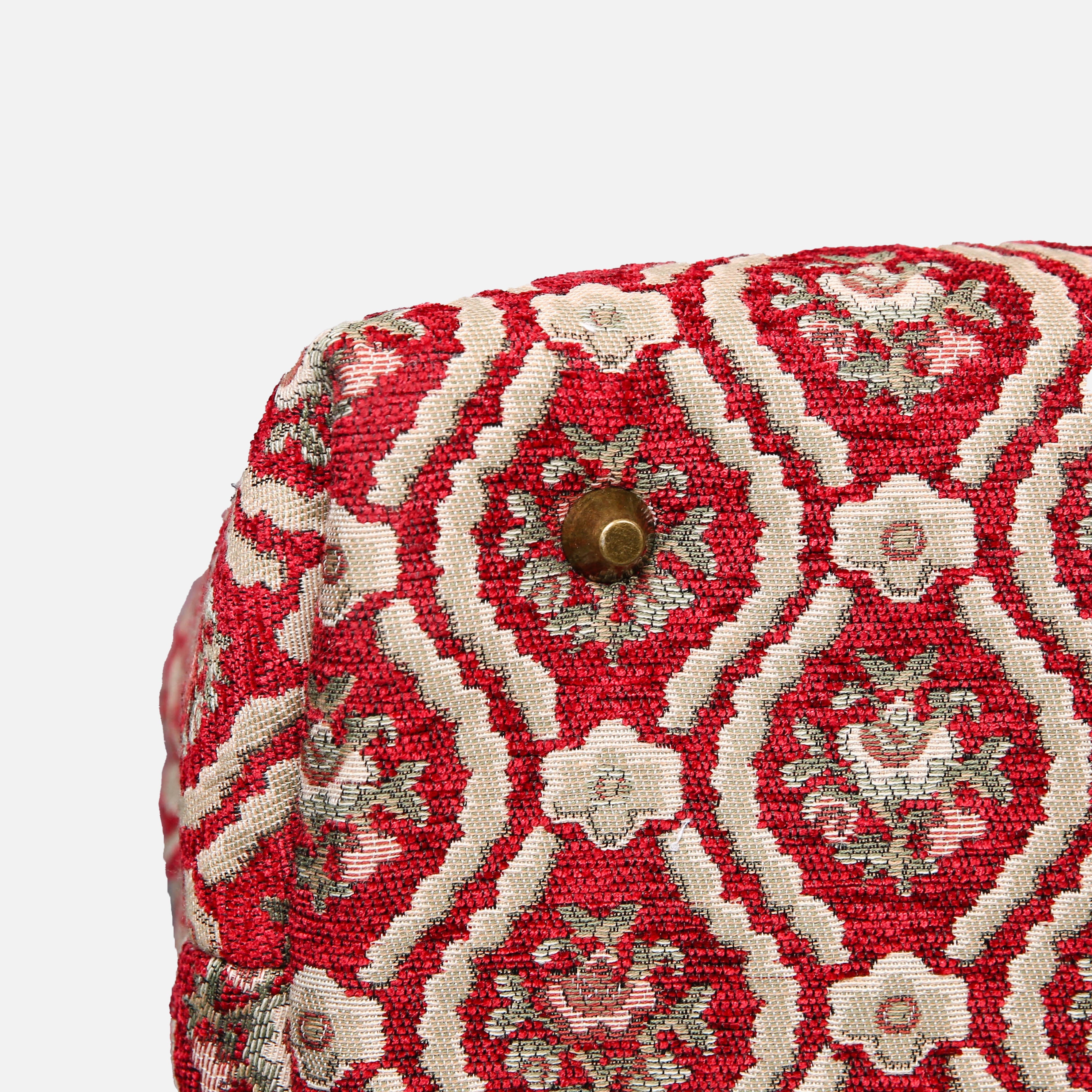 Traditional Red Mary Poppins Weekender Carpetbag of America bottom