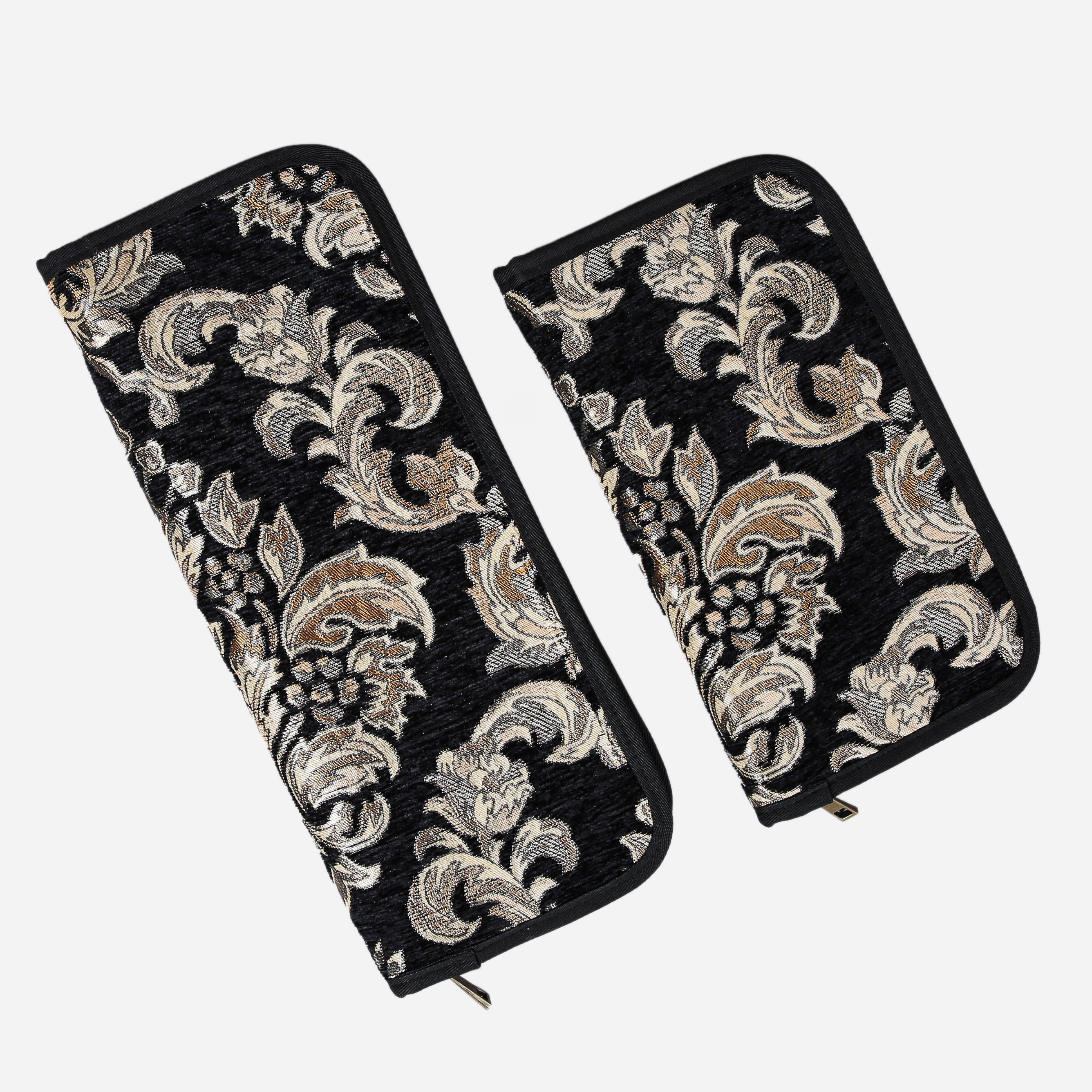 VB Blk-Gold Carpet Needle Case  MCW Handmade