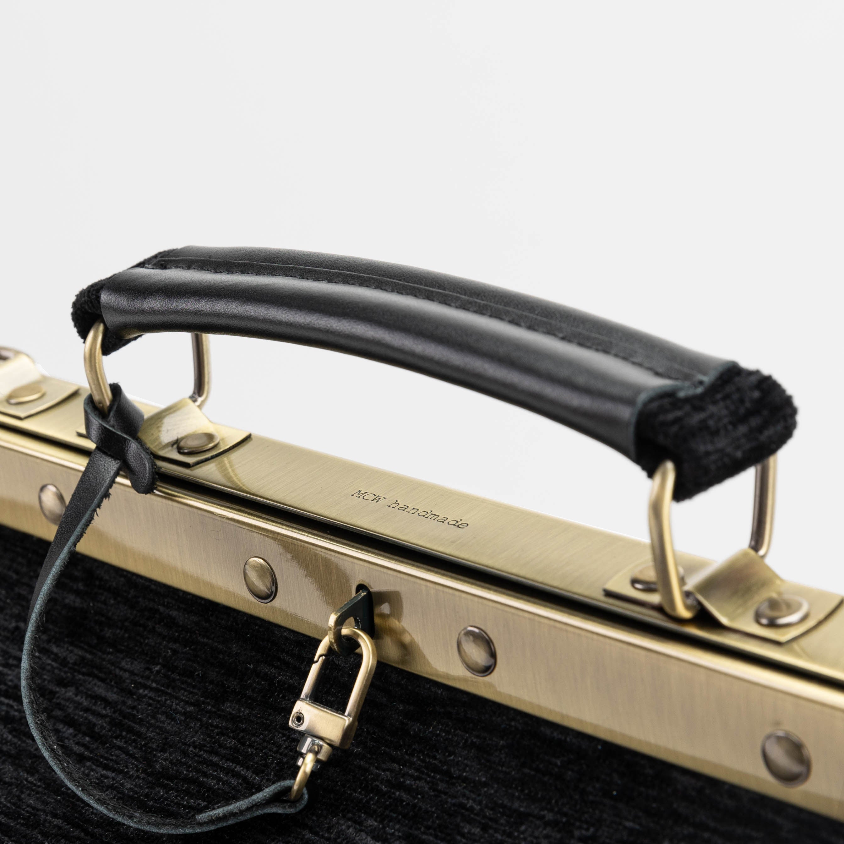 Built for Business: 5 Gladstone Bags for the Modern Professional