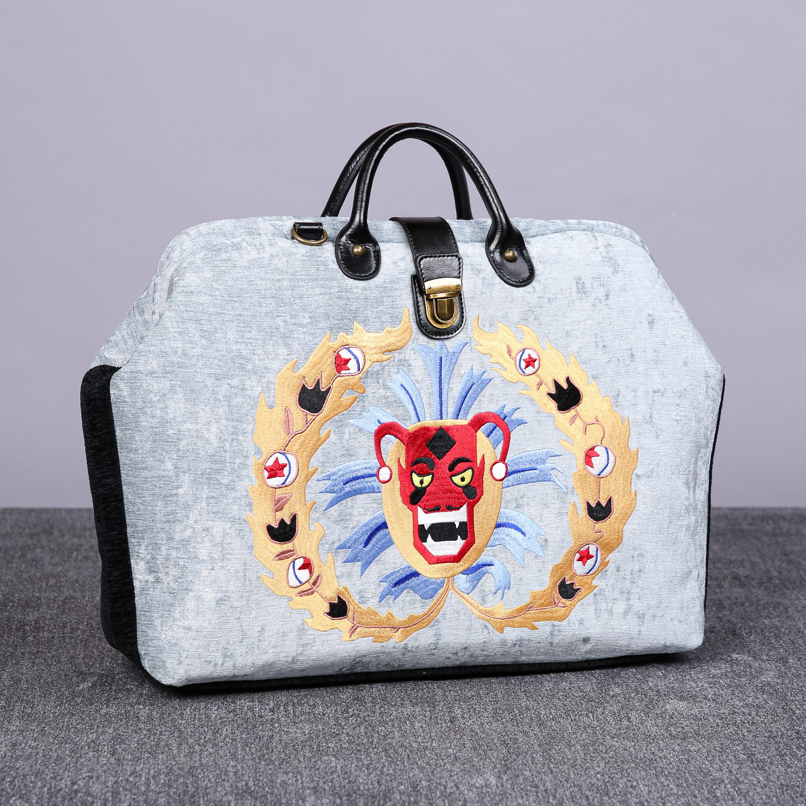 Carpet Workbag AHS The Devil Mouth Pattern