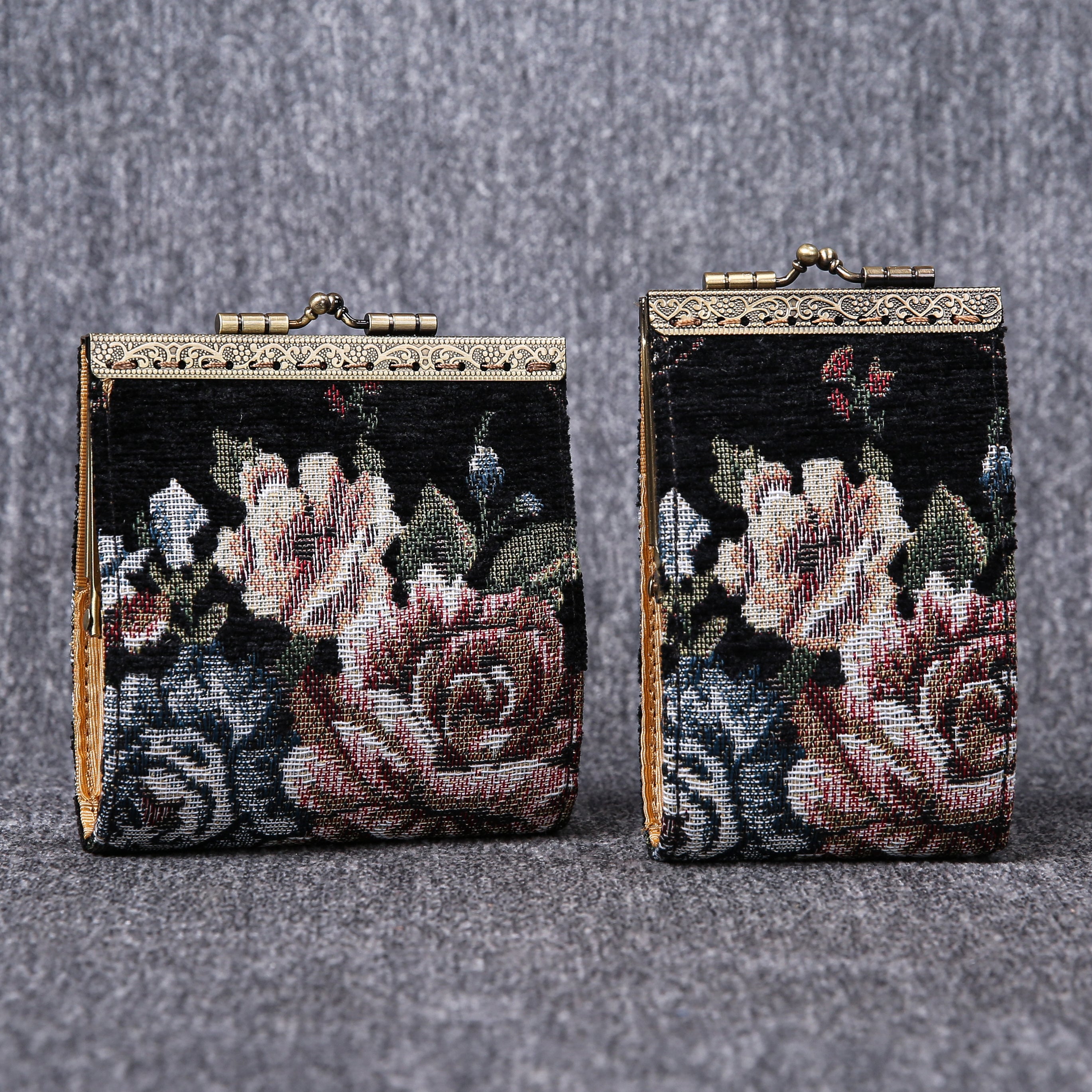 Carpetbag Card Wallet Floral Black