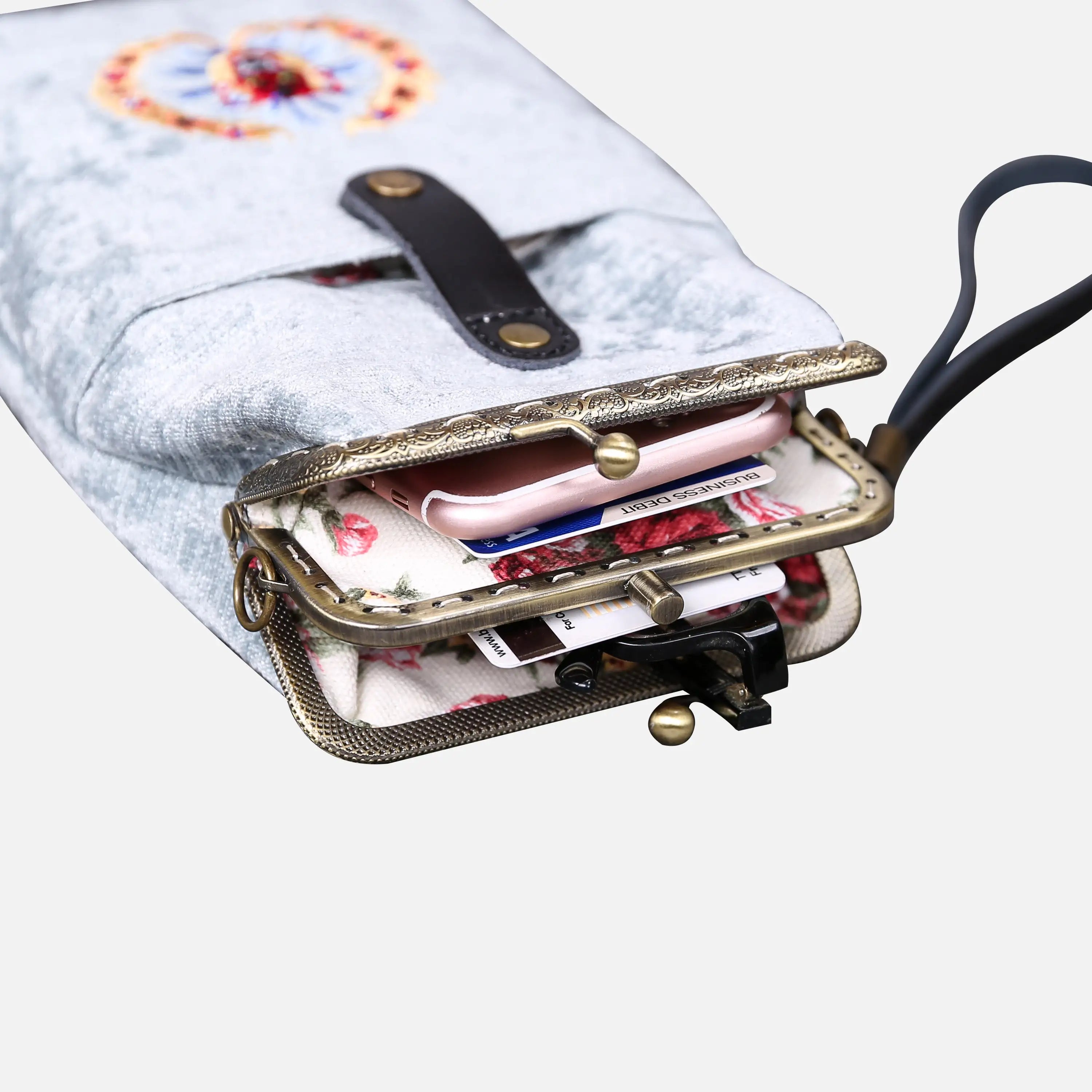 AHS the Devils Mouth Carpet Phone Case Carpetbag of America in use