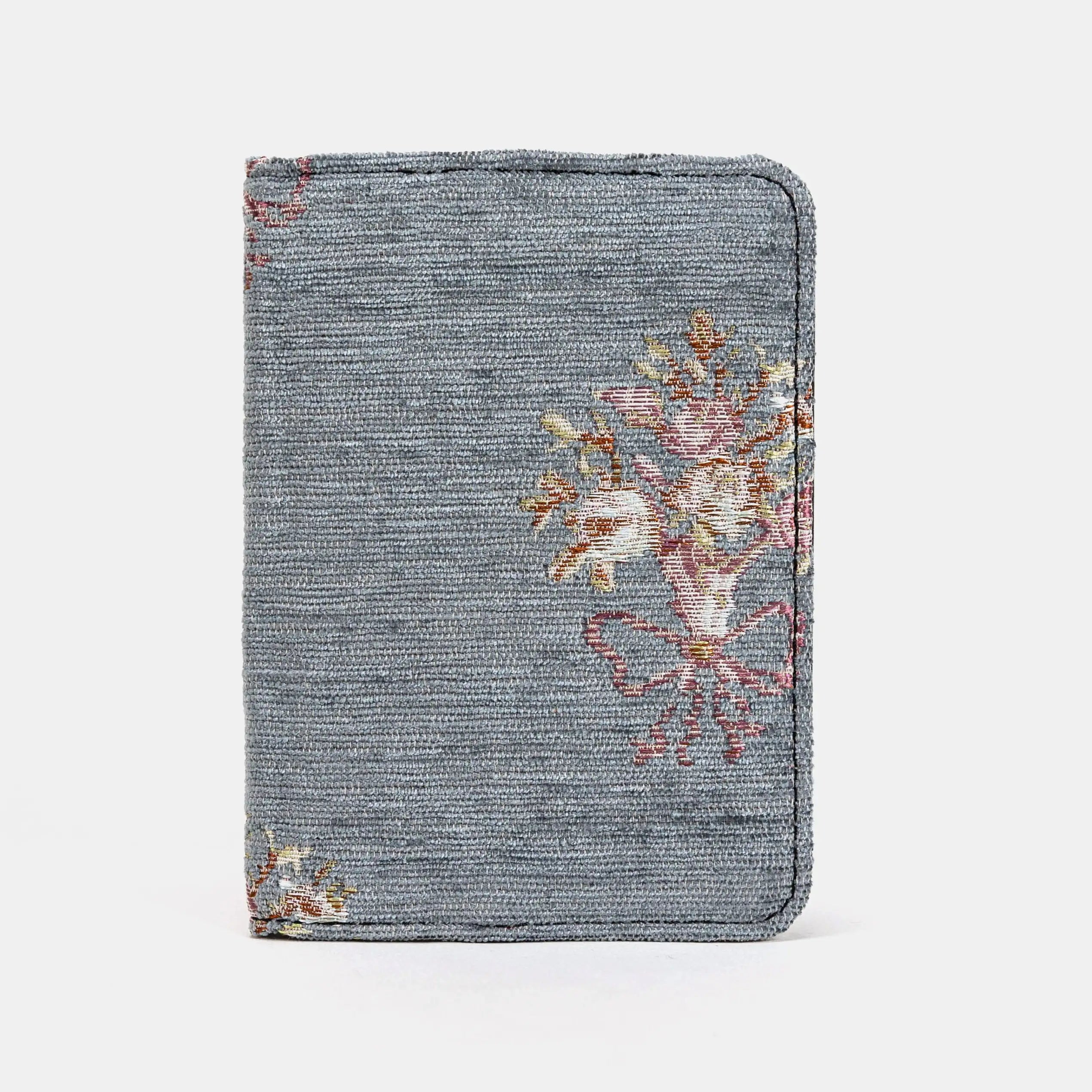 Bouquet Pattern Passport Cover of America main