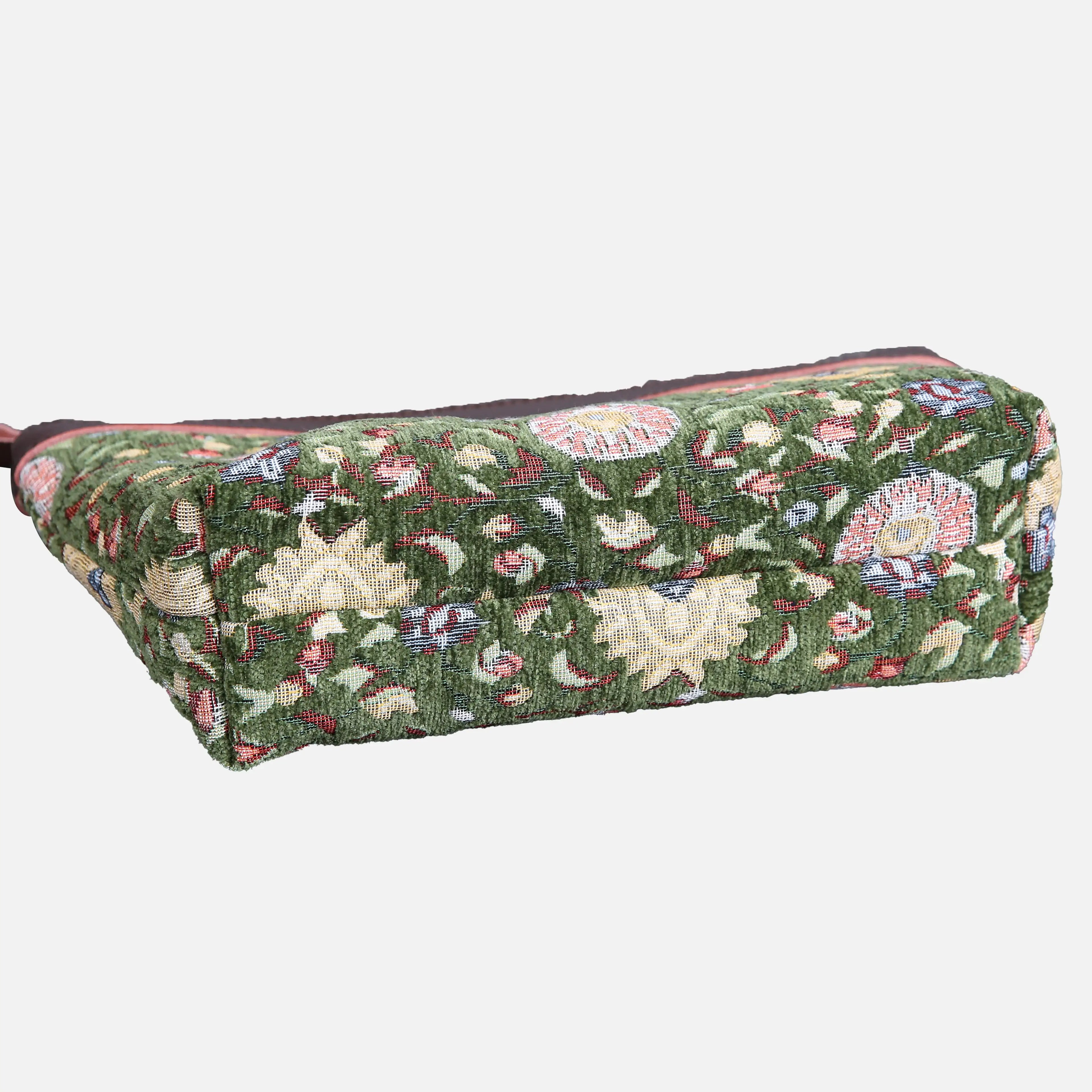 Bouquet Arugula Green Carpet Makeup Bag Carpetbag of America bottom