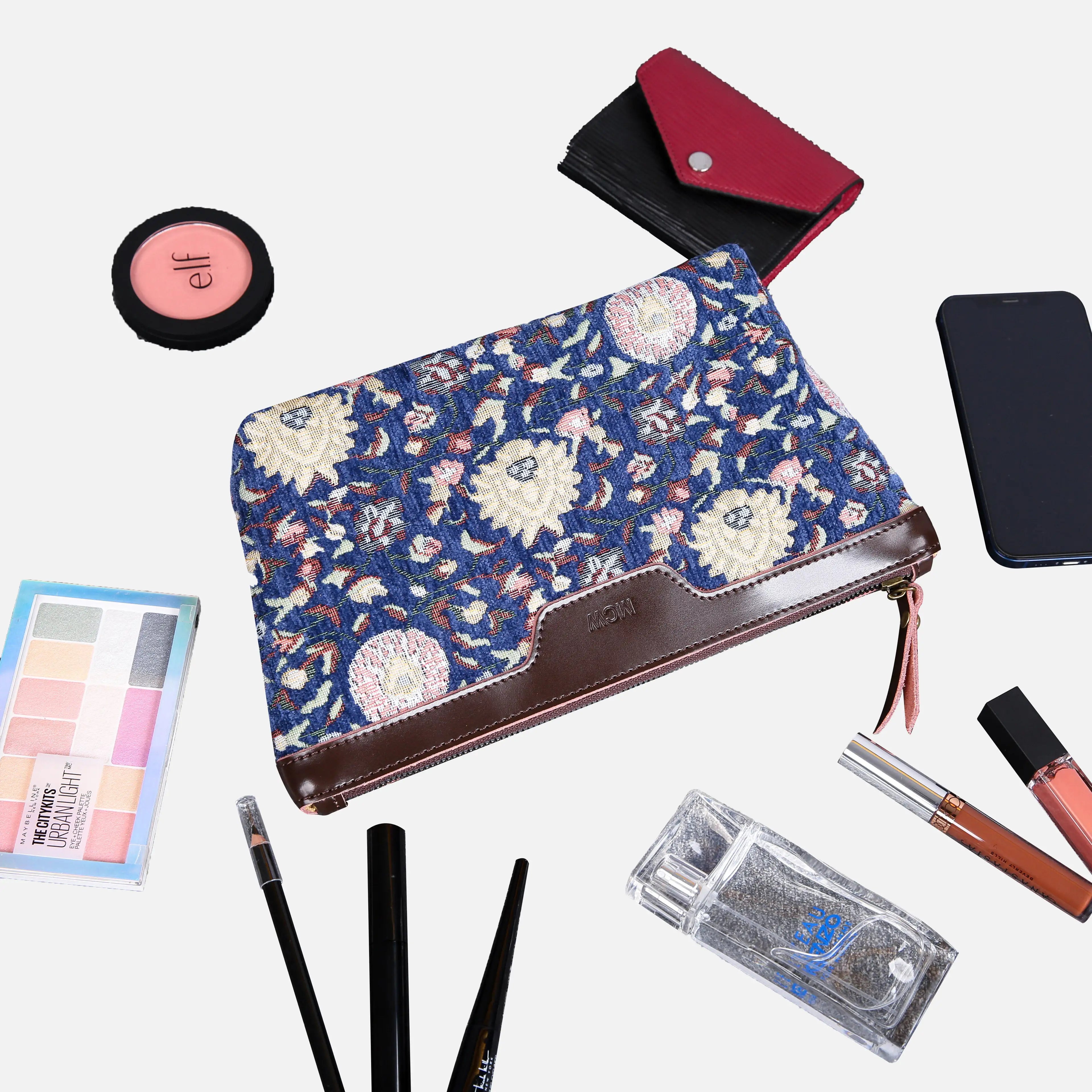 Bouquet Blue Carpet Makeup Bag Carpetbag of America capacity