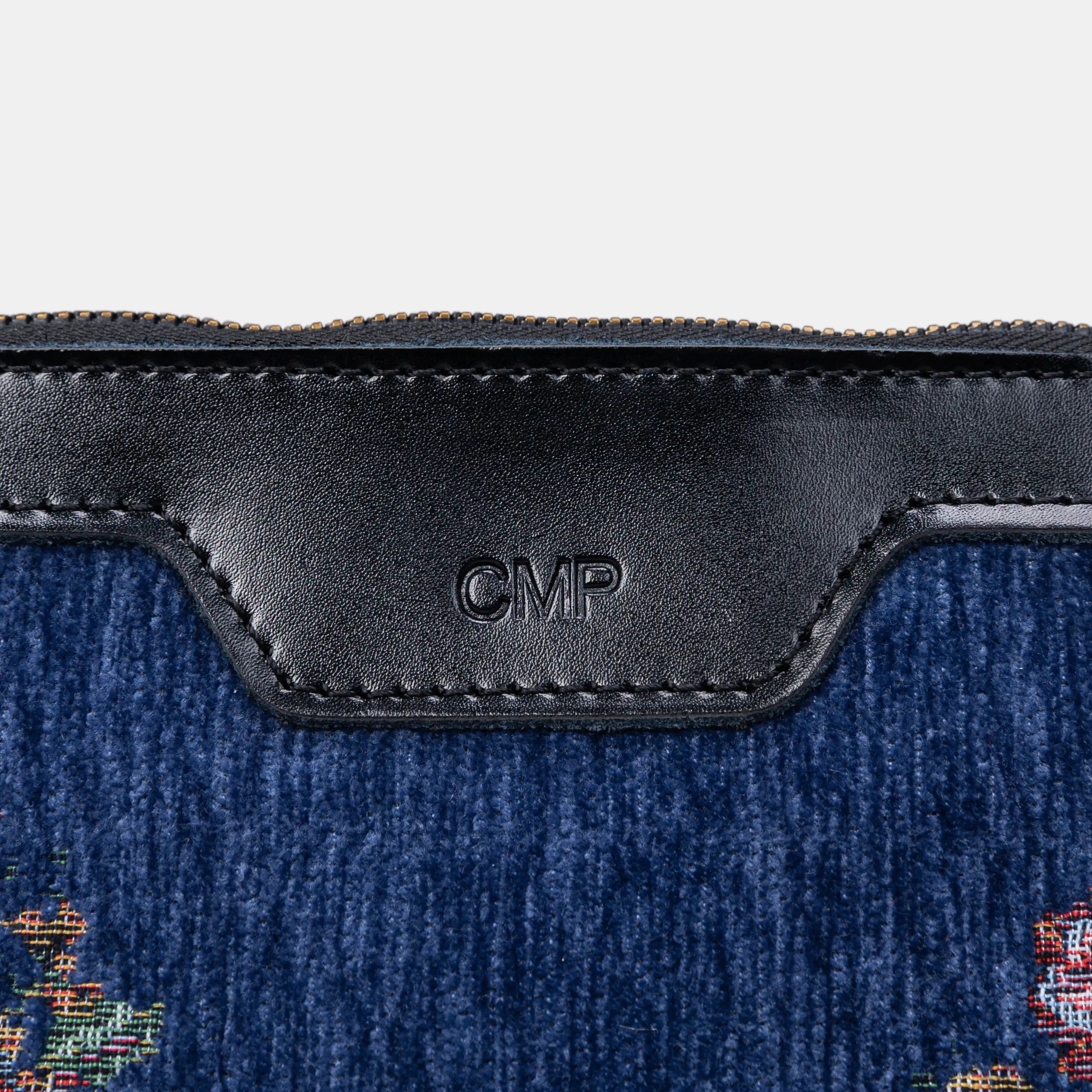 Bouquet Rose Blue Carpet Makeup Bag Carpetbag of America details