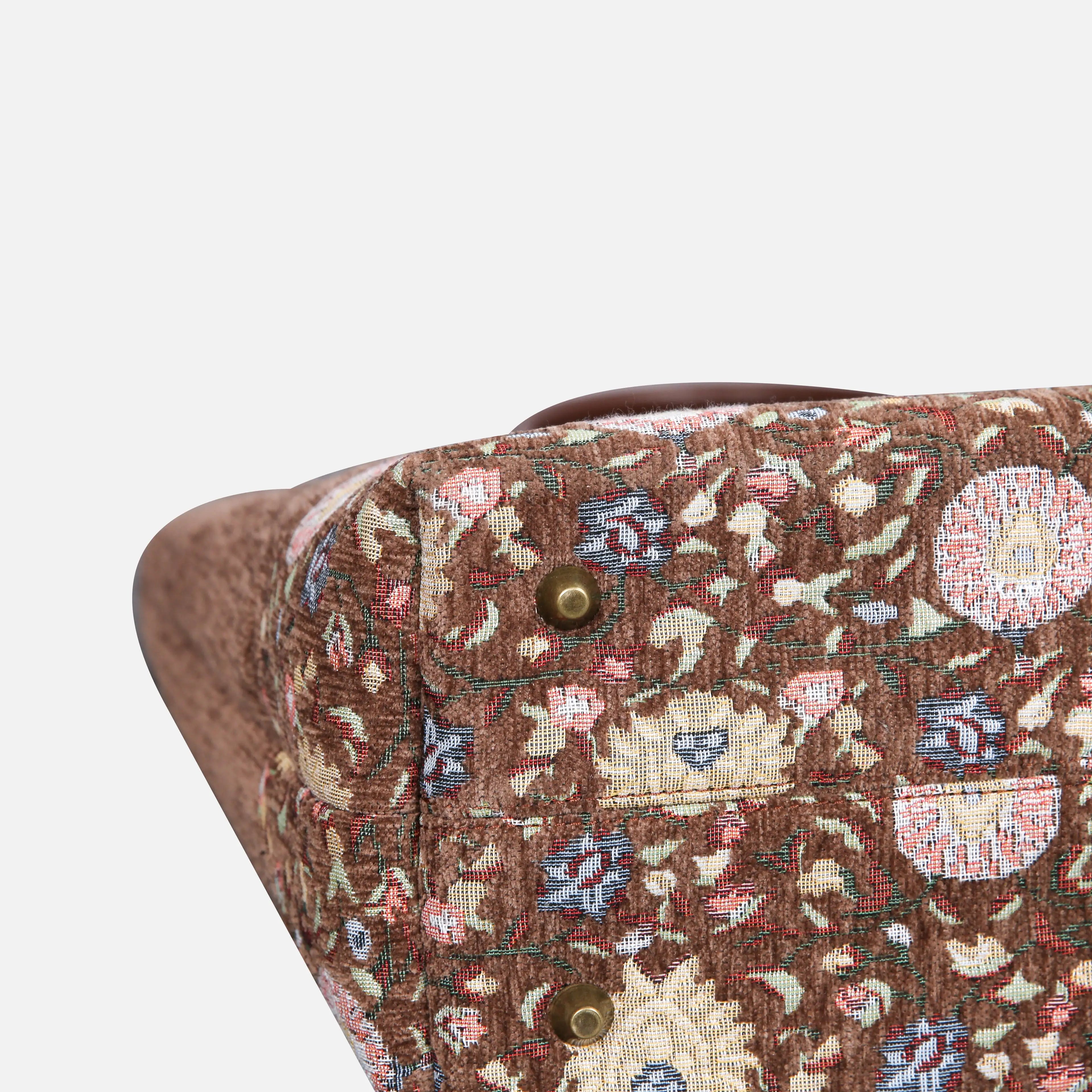 Bouquet Coffee Carpet Tote Shopper Carpetbag of America bottom detail