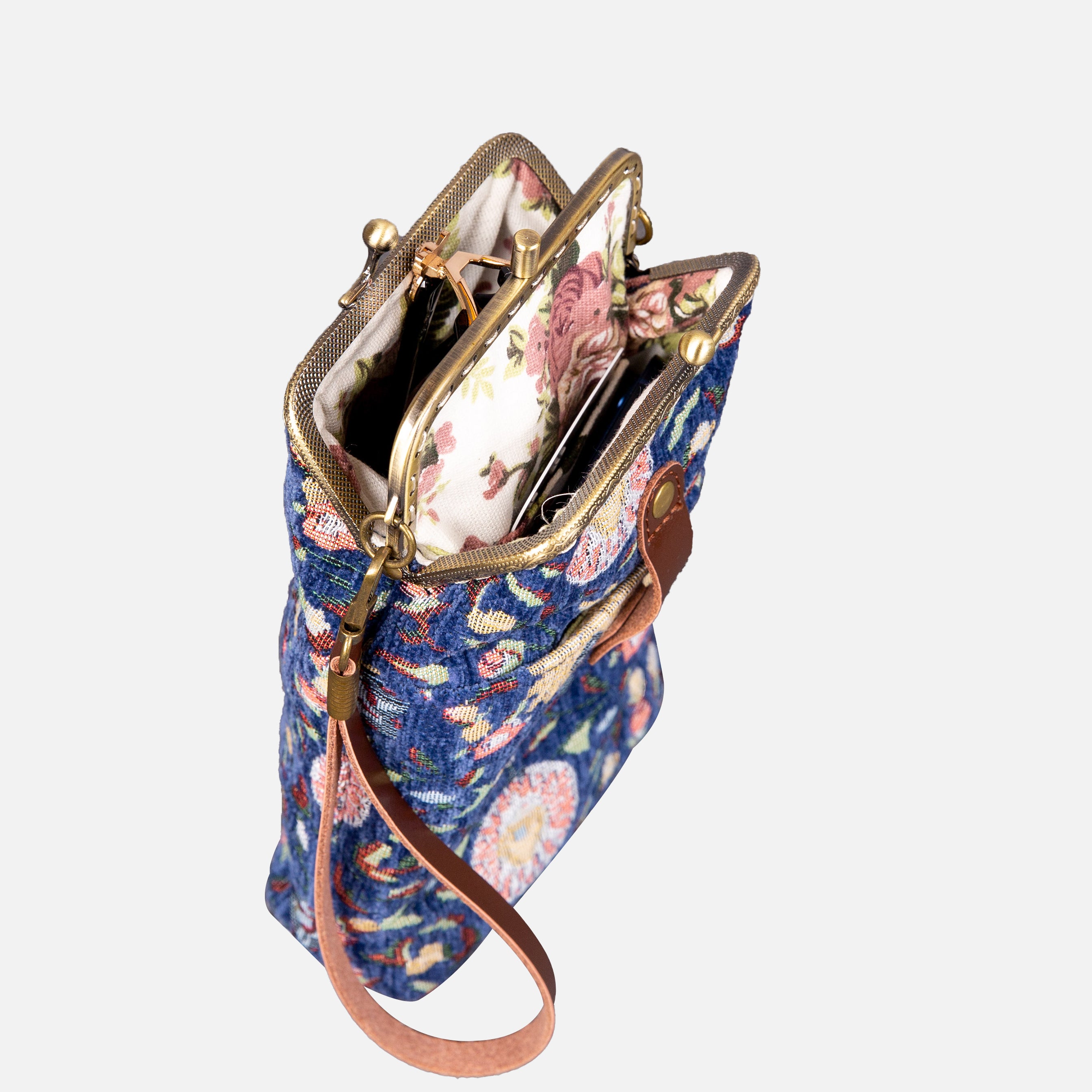 Bouquet Rose Pattern Series Carpet Phone Case Carpetbag of America in use