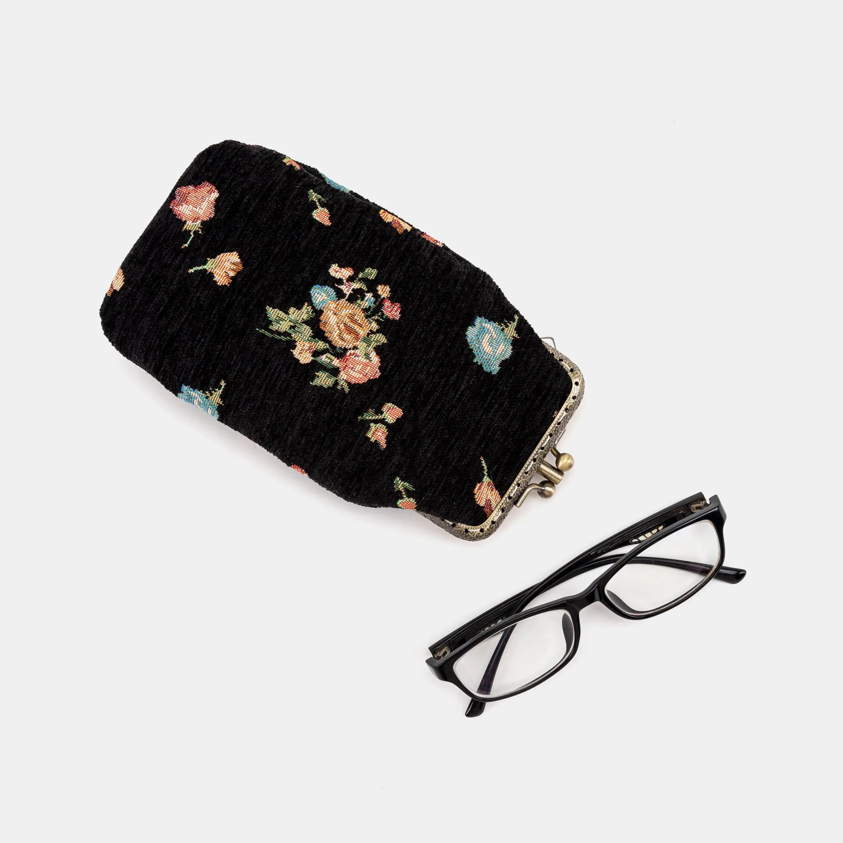 Bouquets Black Carpet Eyeglasses Case