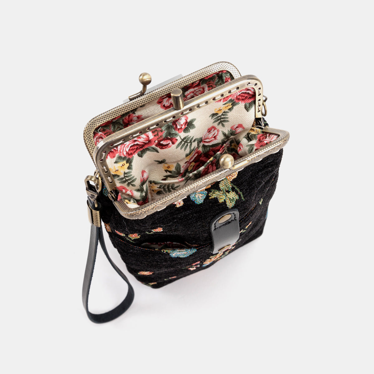 Bouquets Black Carpet Phone Case Carpetbag of America standing