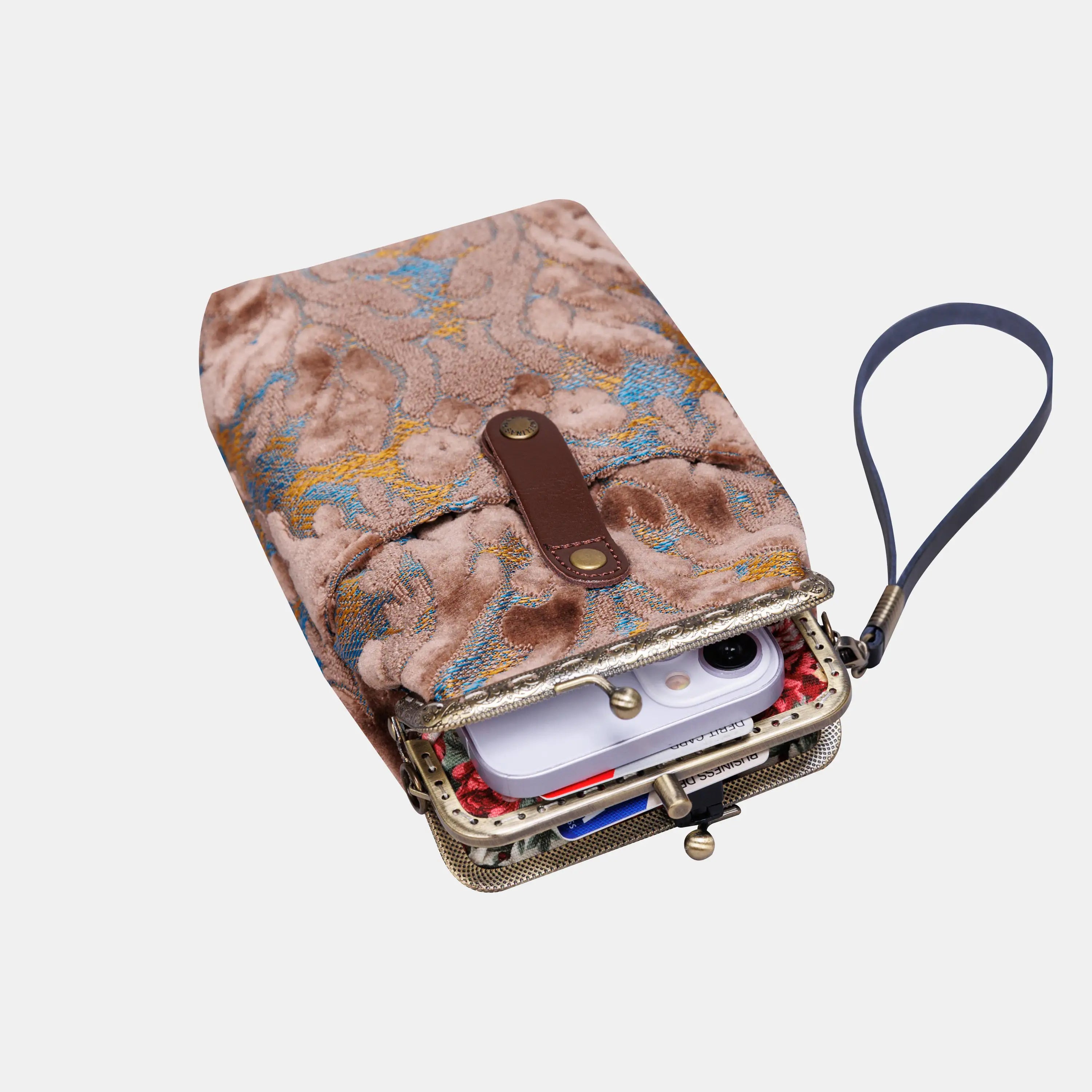 Burnout Velvet Camel Carpet Phone Case Carpetbag of America in use
