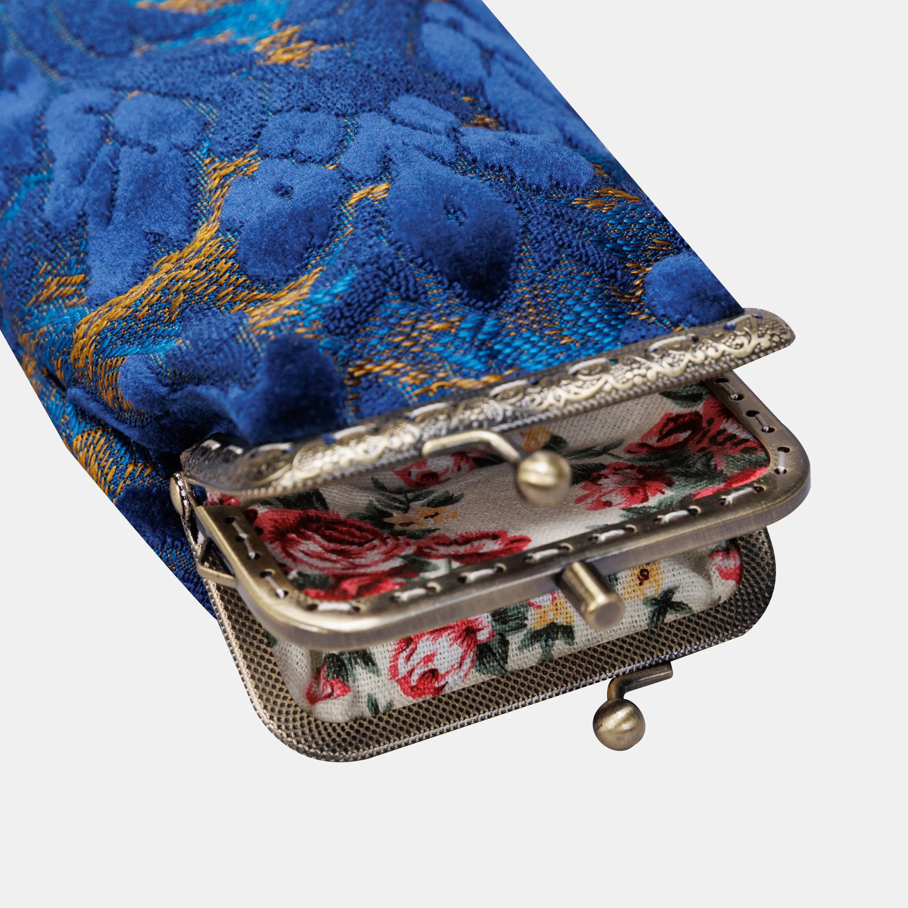 Burnout Velvet Navy Carpet Eyeglasses Case of America the metal clamp opens-3