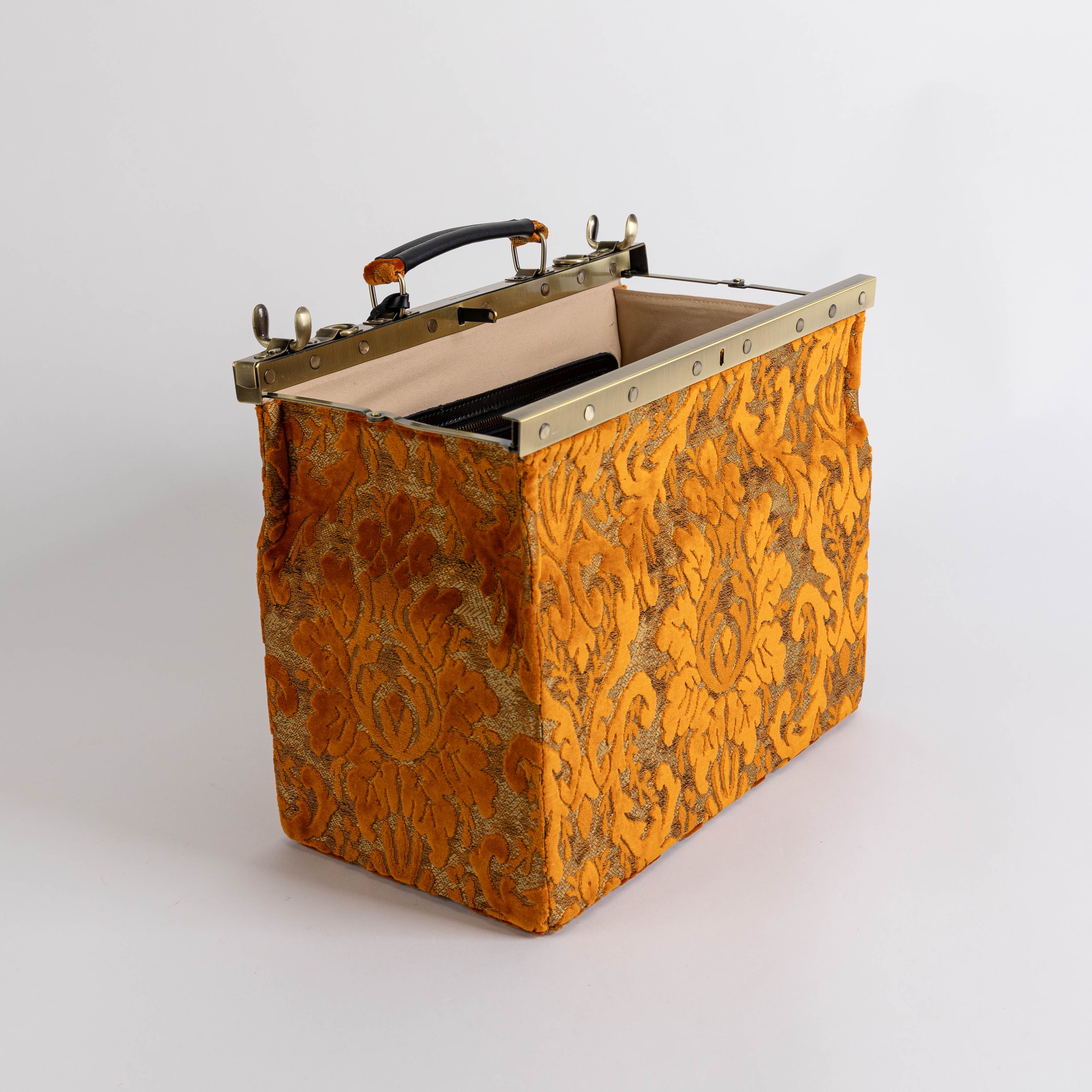 Burnout Velvet Orange Genevieve Carpet Gladstone Bag of America open and stand