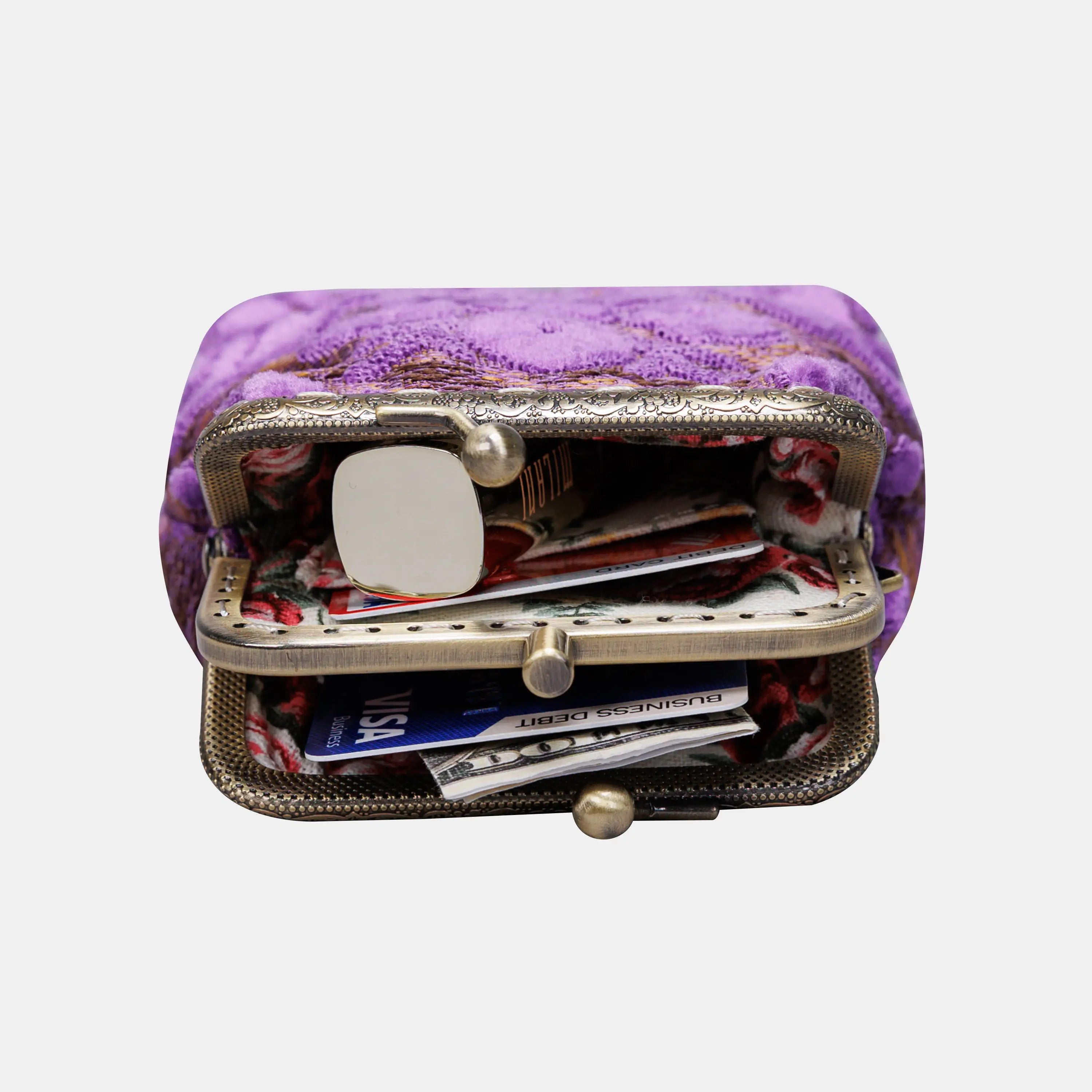 Burnout Velvet Purple Double Kiss Clasp Coin Purse of America in use-6