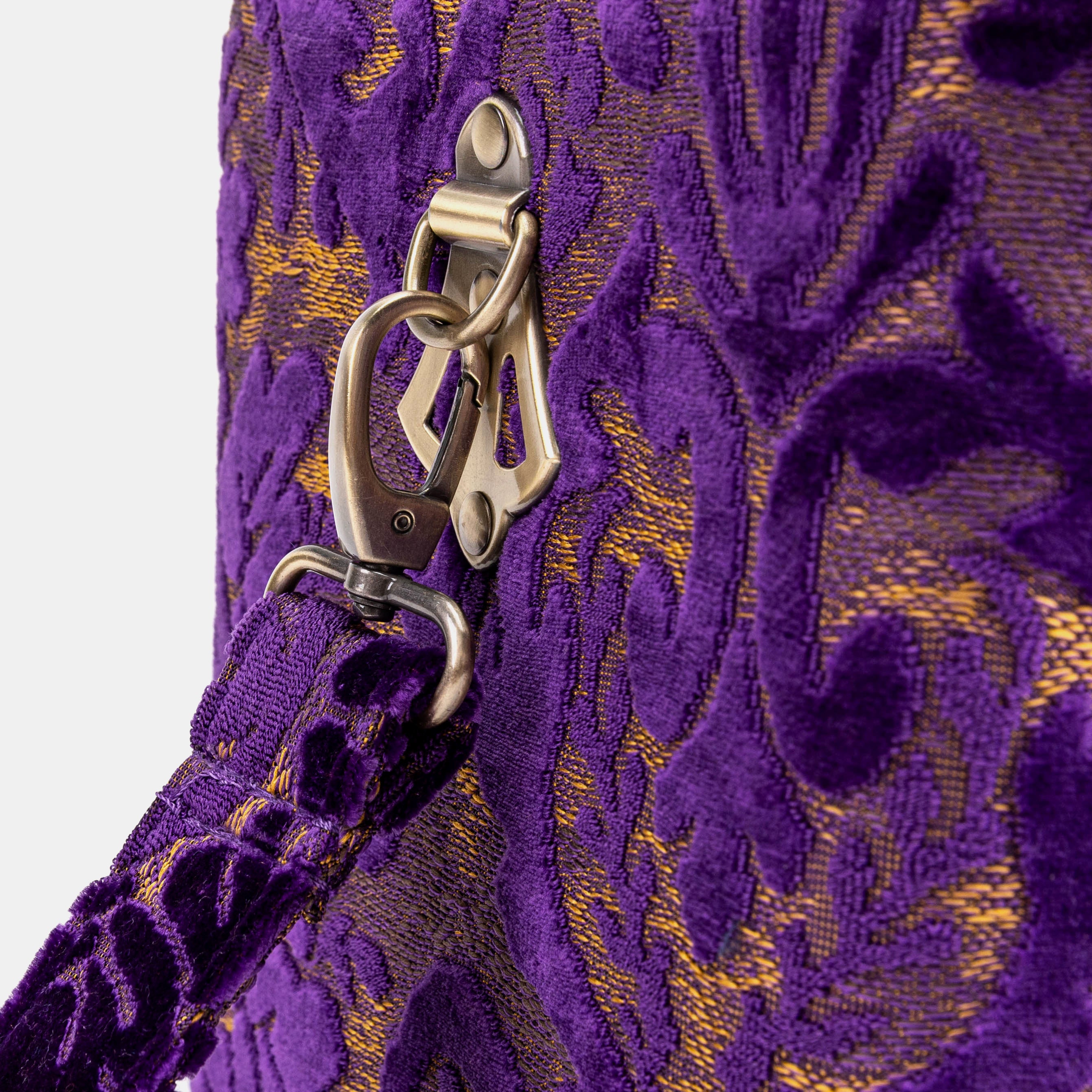 Burnout Velvet Purple Josephine Large Train Case buckle