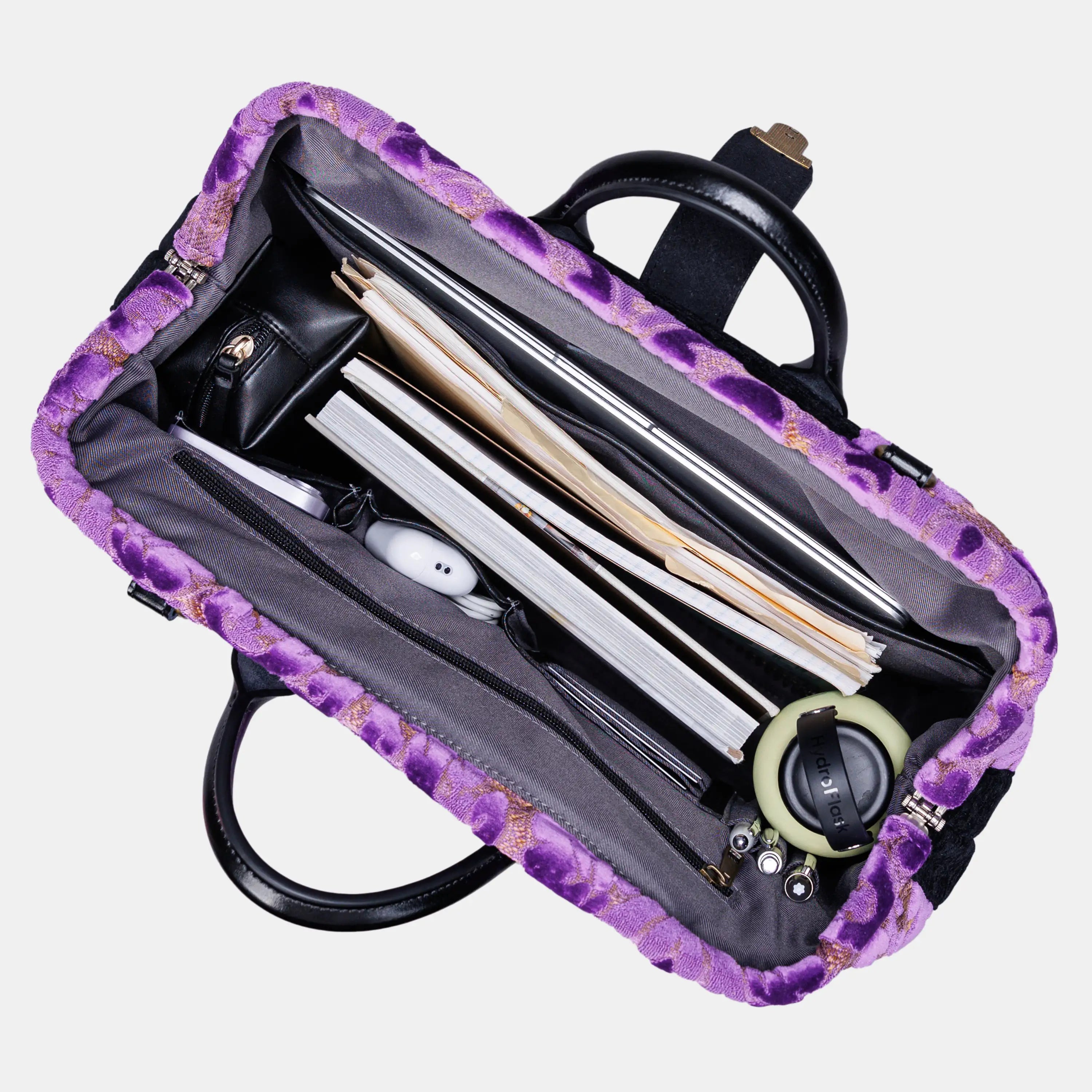 Burnout Velvet Purple carpet bag  of America in use