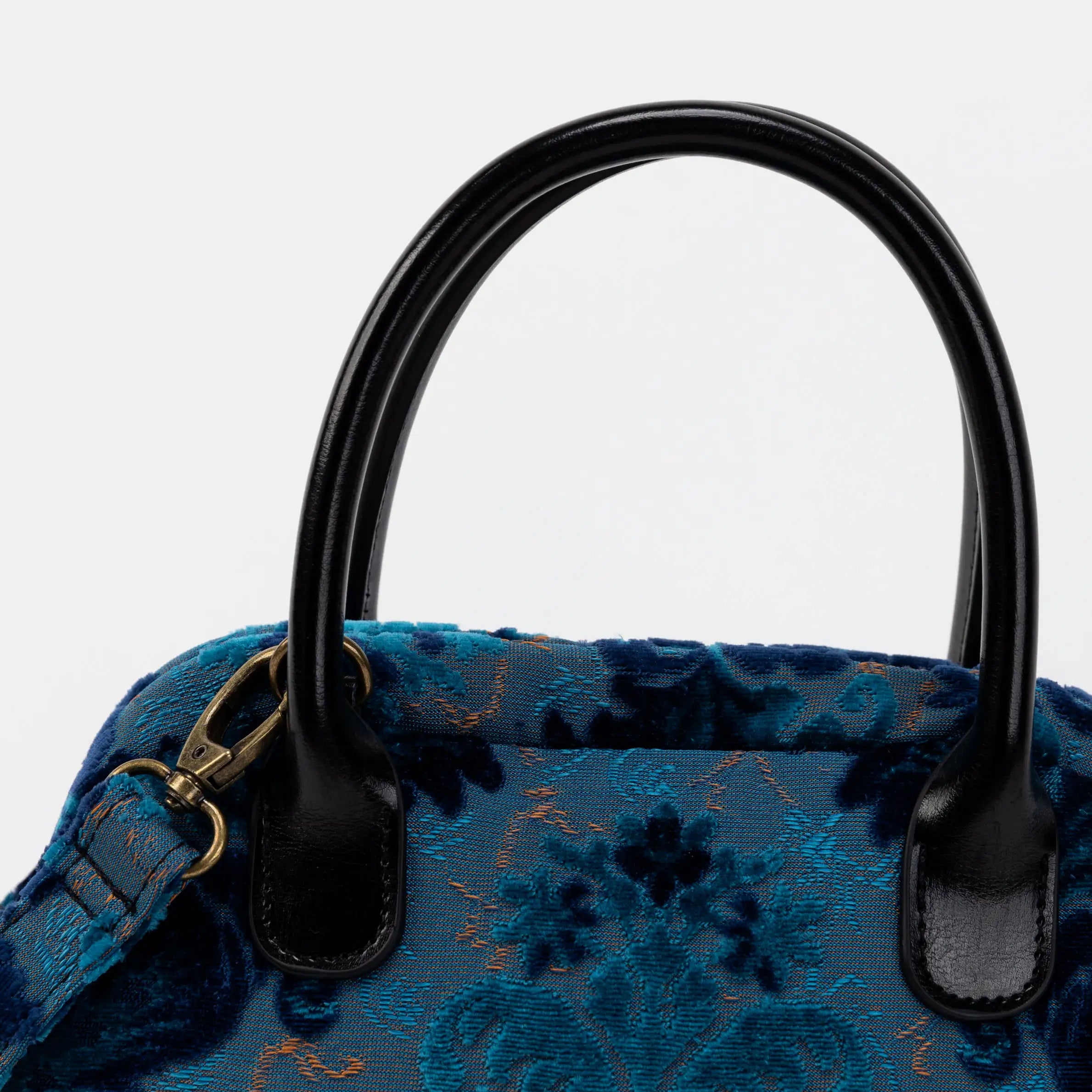 Burnout Velvet Revival Aqua Carpet Satchel Carpetbag of America detail