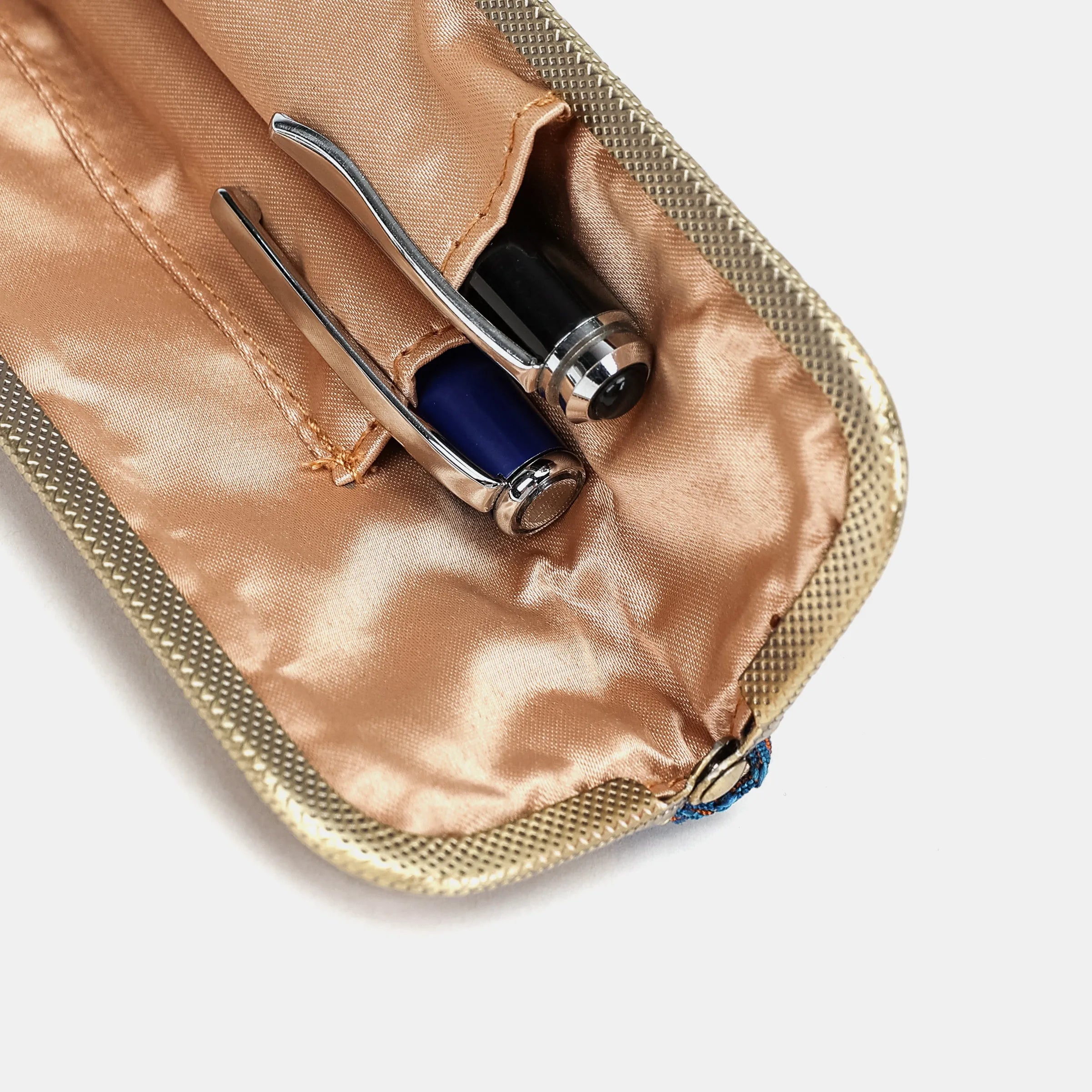 Revival Aqua Duo Pen Case Carpetbag of America detail