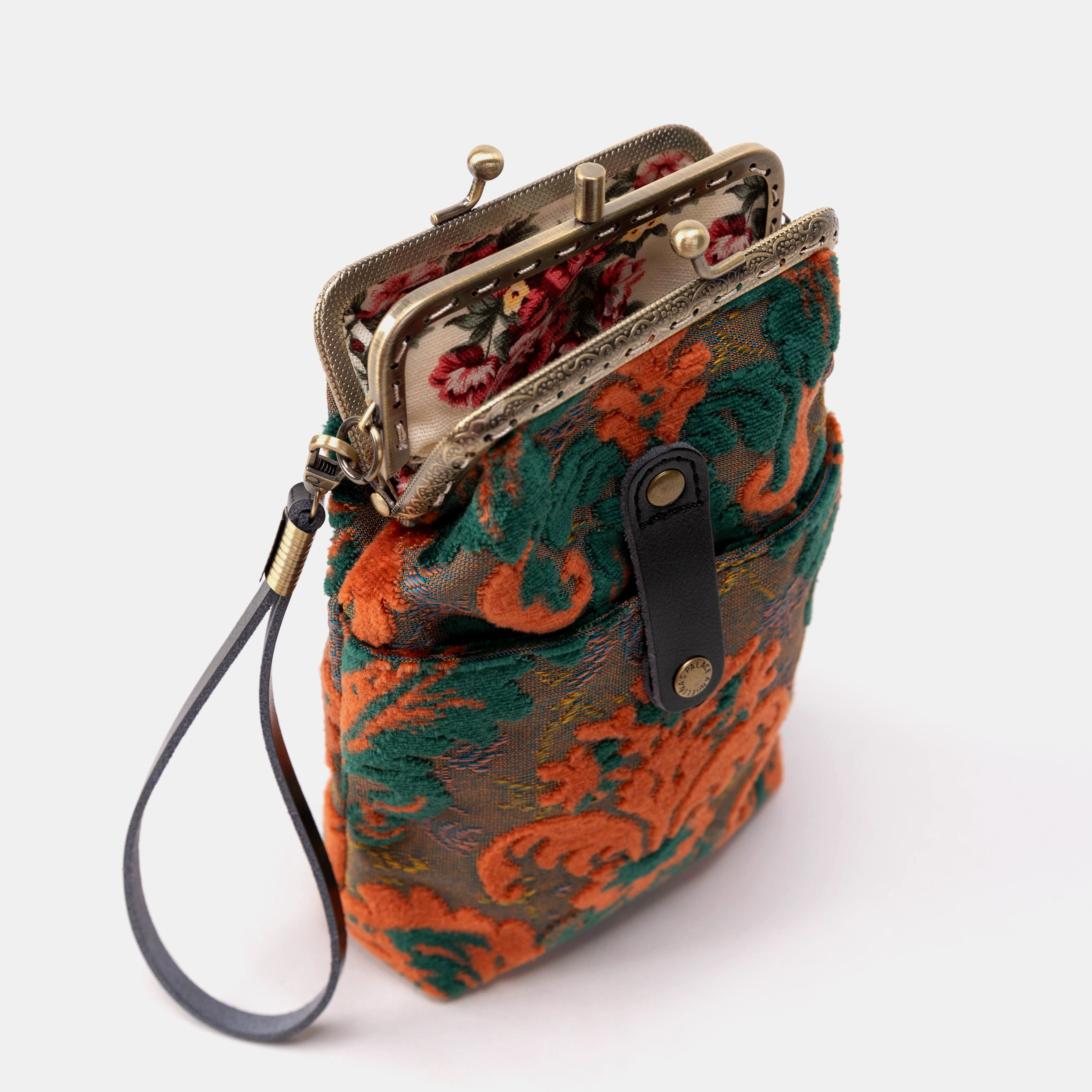 Burnout Velvet Revival Jade Carpet Phone Case Carpetbag of America open mouth