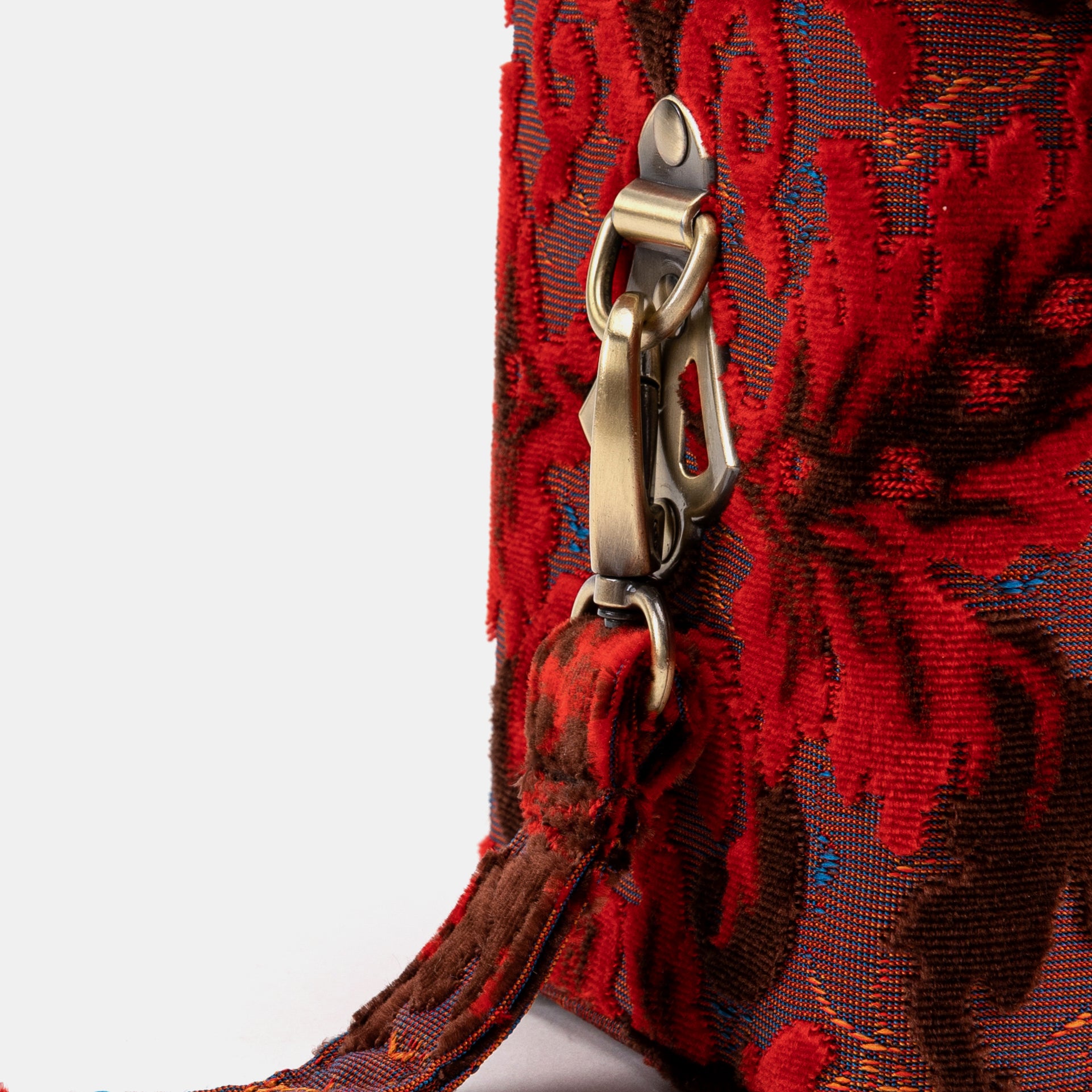 Burnout Velvet Revival Scarlet Clara Medium Train Case Purse of America clasp