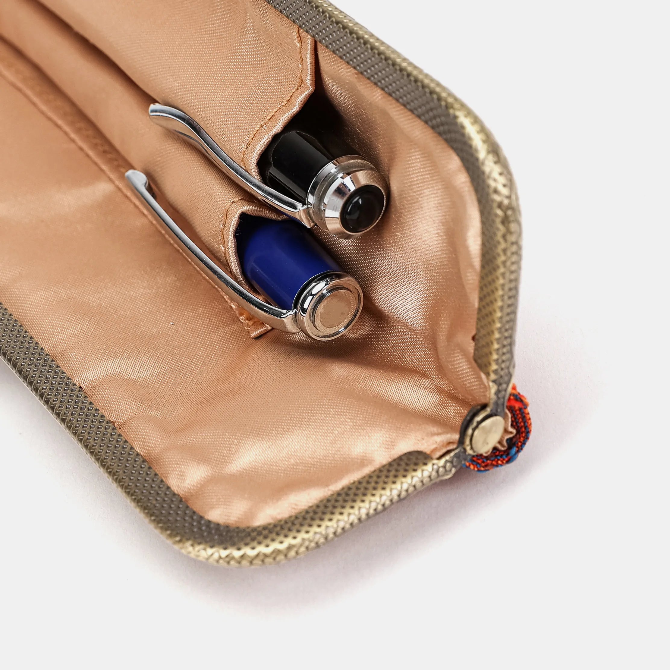 Revival Scarlet Duo Pen Case Carpetbag of America detail