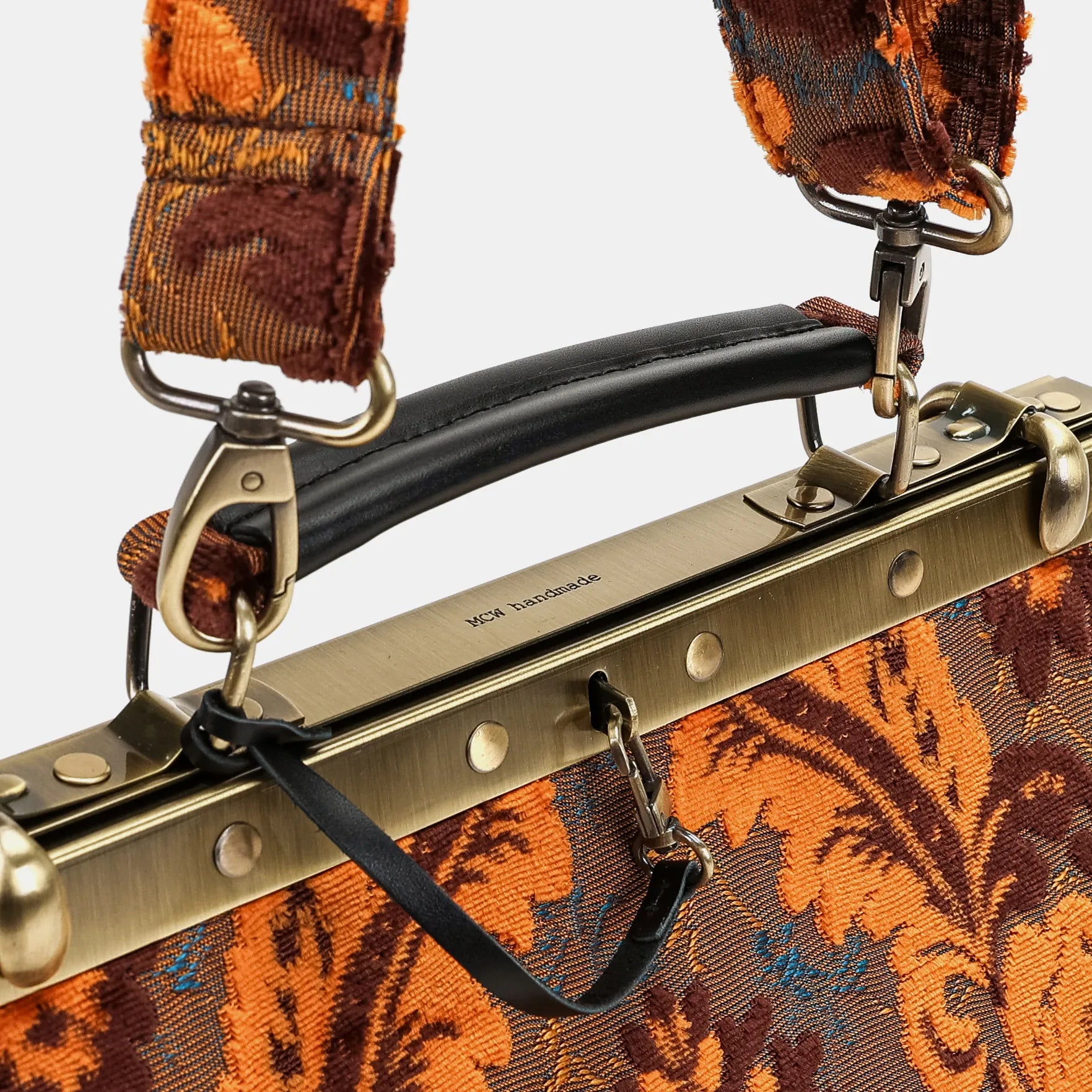 Burnout Velvet Revival Sienna Cecile Carpet Purse Gladstone Bag handle