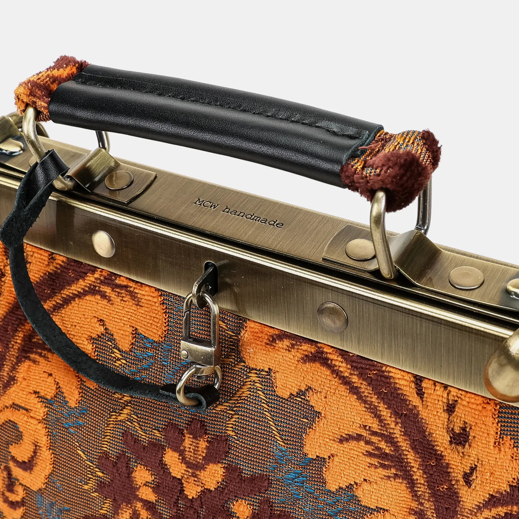 Burnout Velvet Revival Sienna Helena Carpet Gladstone Backpack handle