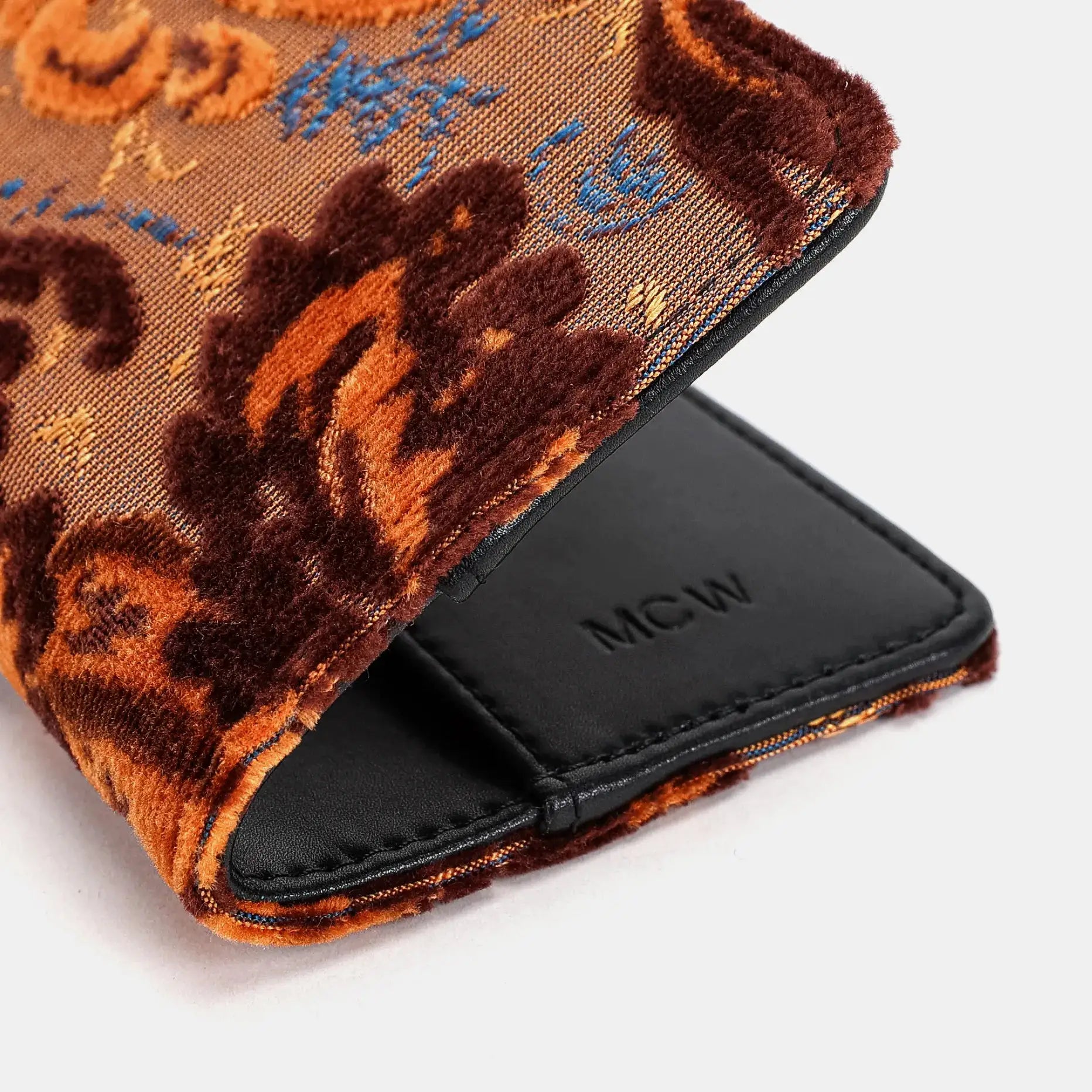 Burnout Velvet Revival Sienna Passport Cover of America detail