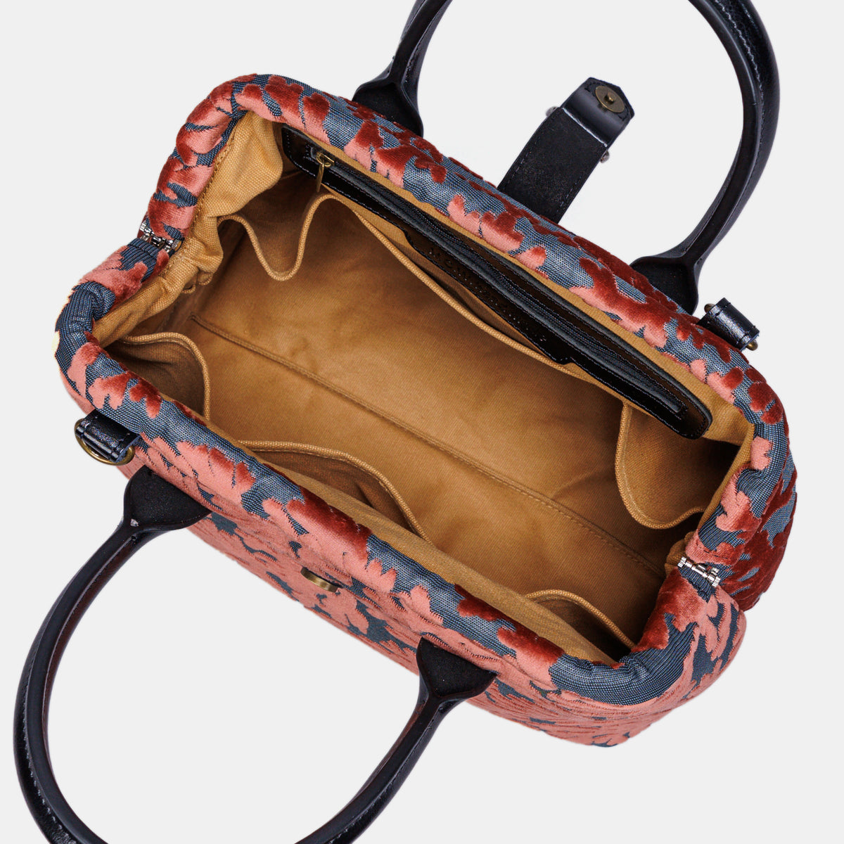 St Tropez Scuba Coral Carpet Handbag Purse carpet bag MCW Handmade of America open