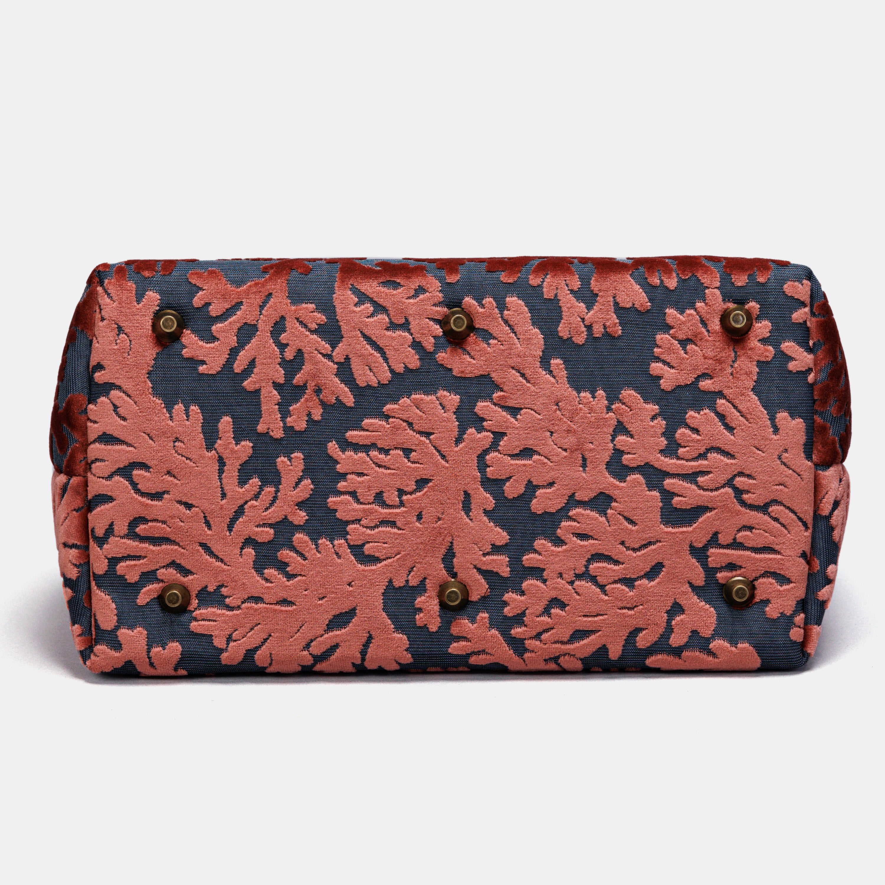 St Tropez Scuba Coral Carpet Handbag Purse carpet bag MCW Handmade of America bottom