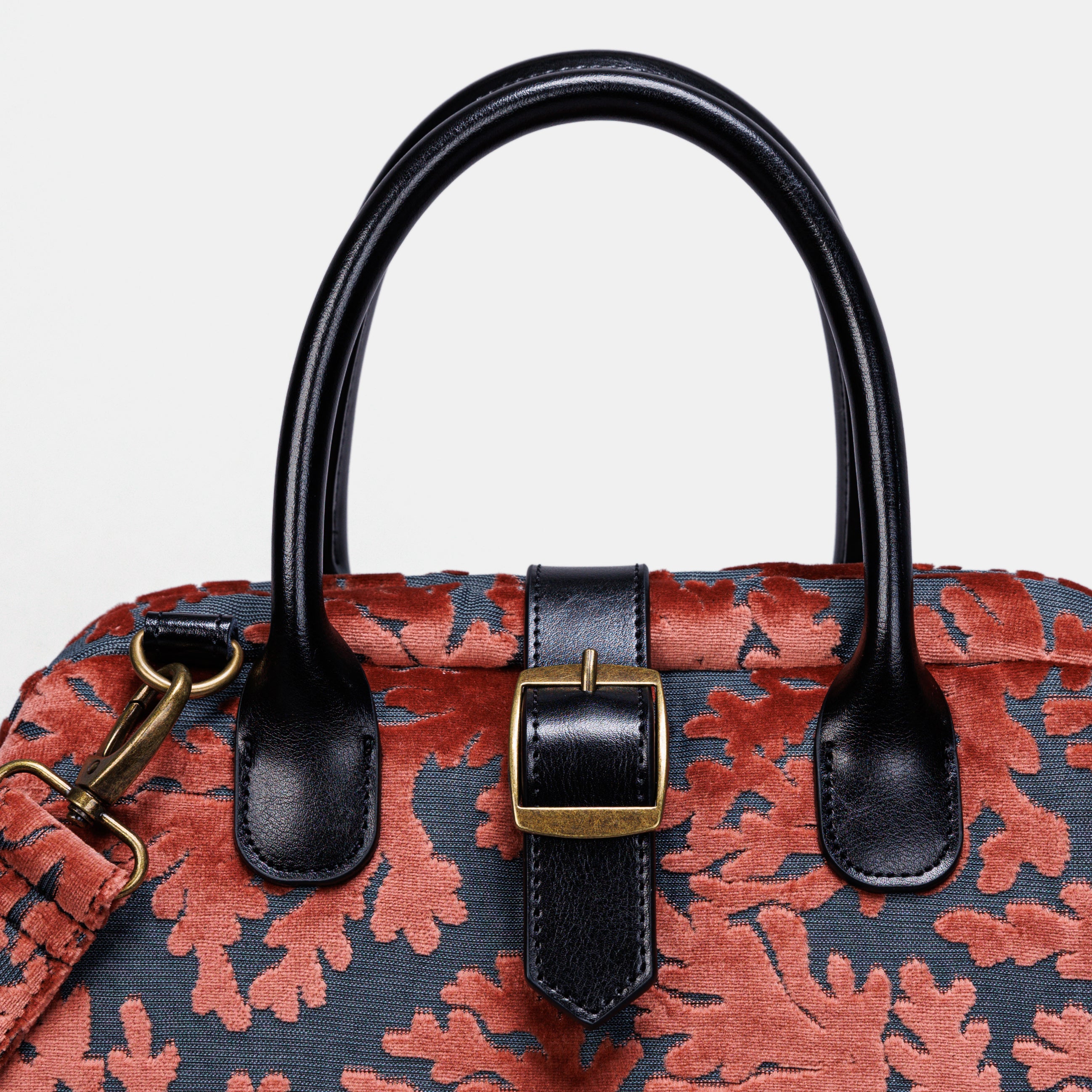 St Tropez Scuba Coral Carpet Handbag Purse carpet bag MCW Handmade of America buckle