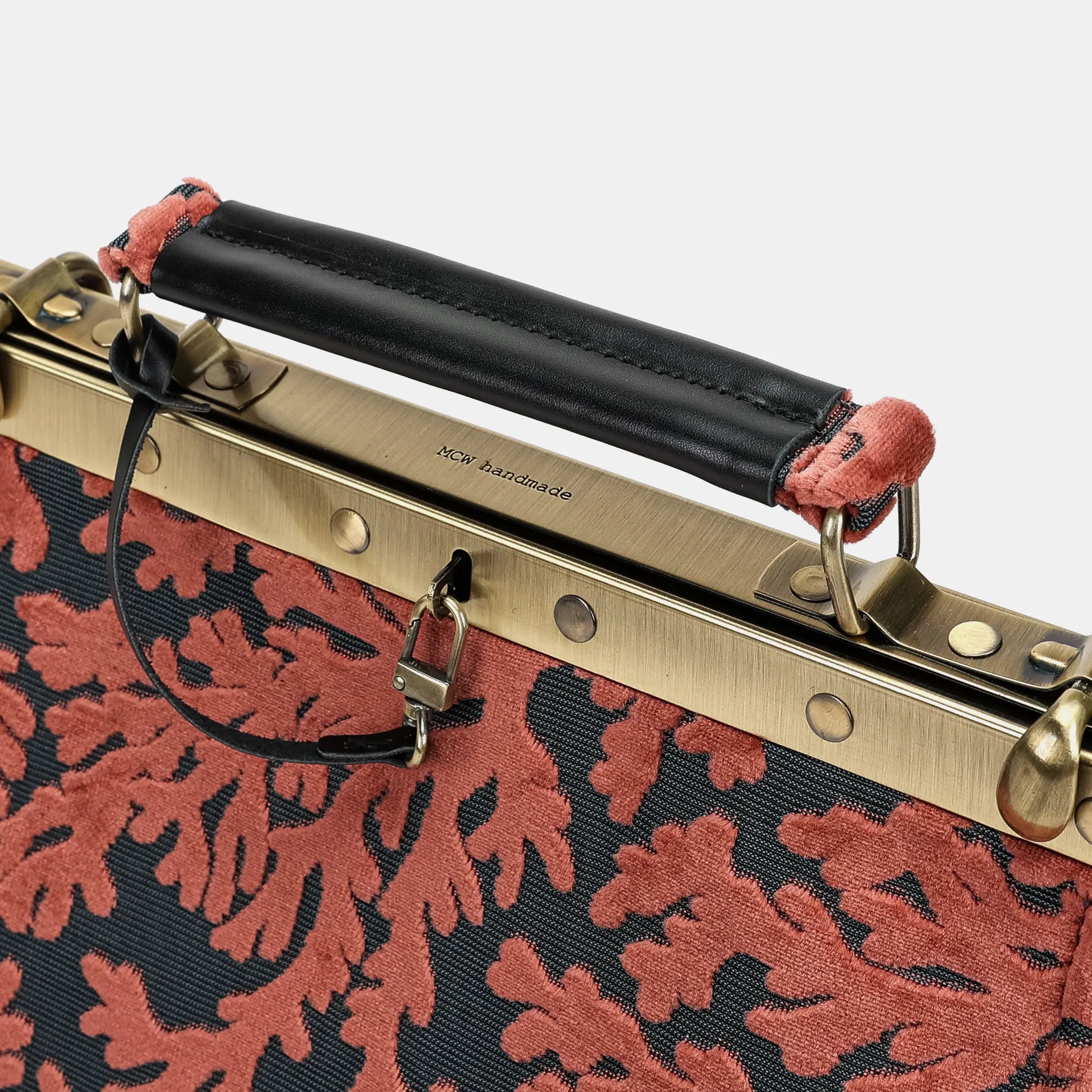 Burnout velvet St Tropez Scuba Coral Cecile Carpet Purse Gladstone Bag of America handle