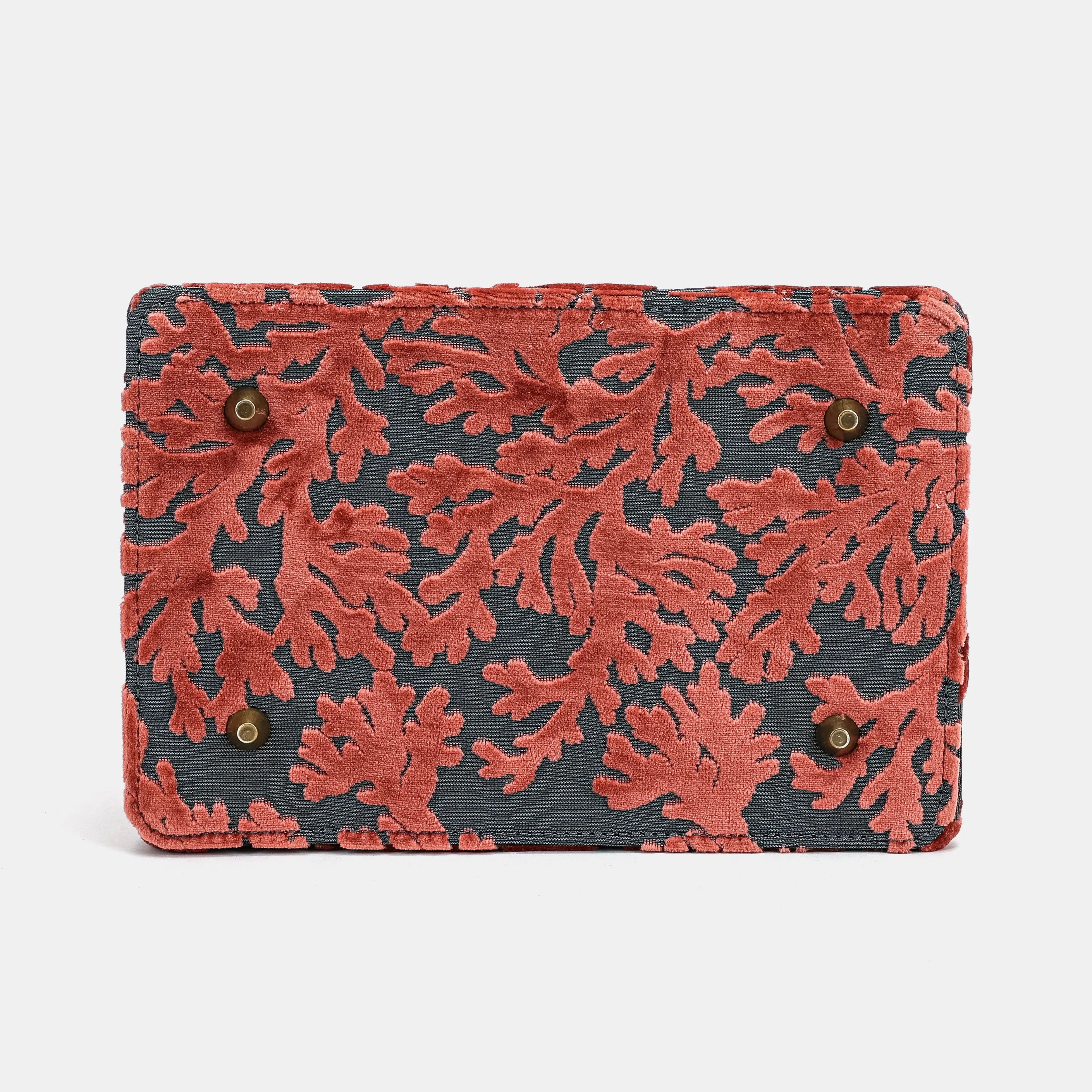 Burnout velvet St Tropez Scuba Coral Vivienne Carpet Purse Gladstone Bag of America bottom