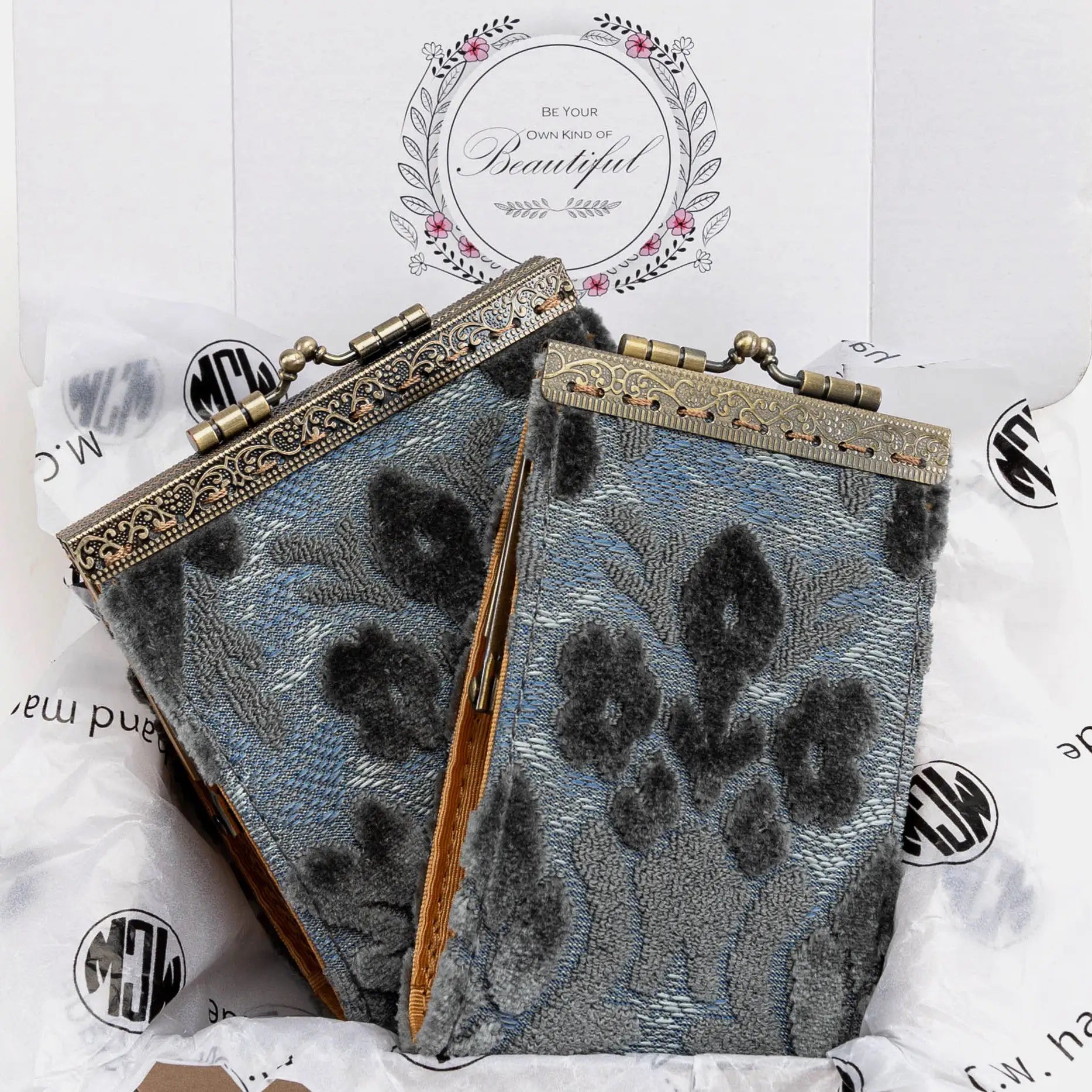 Burnout Velvet Steel Blue Card Wallet  of America package