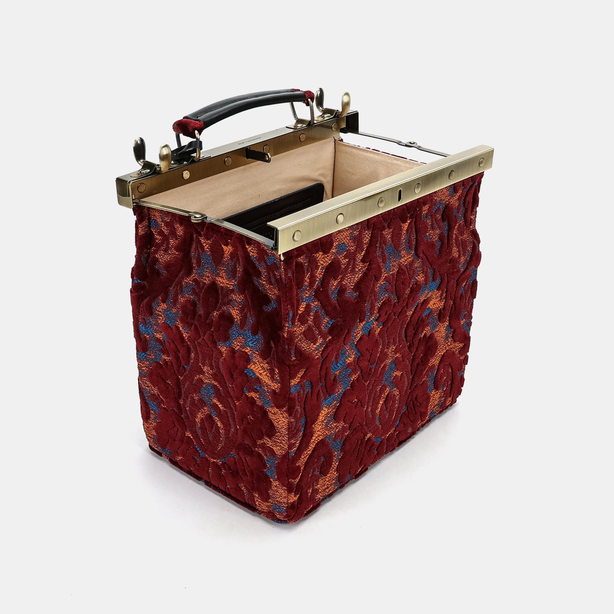 Burnout Velvet Wine Vivienne Carpet Purse Gladstone Bag America open and stand