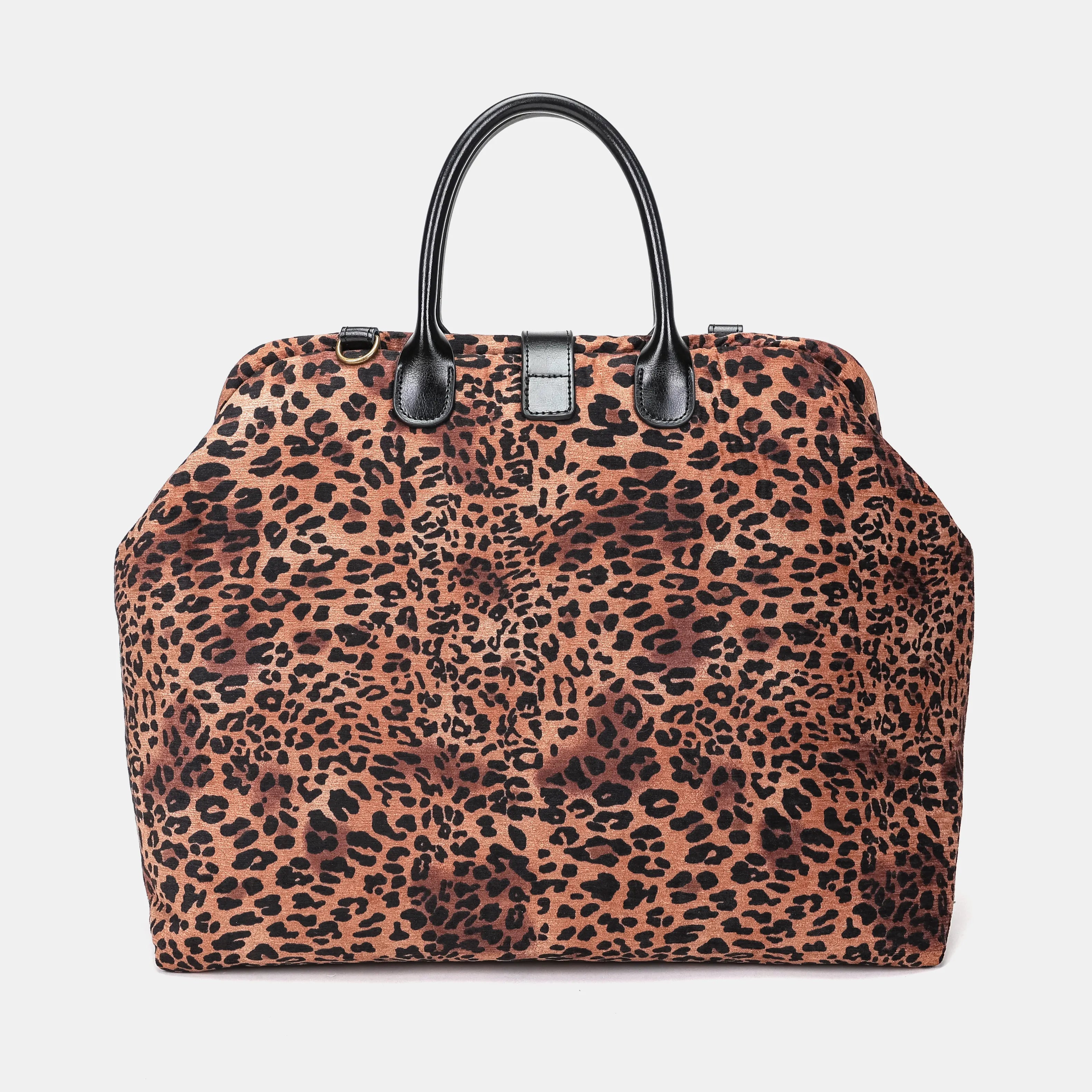 Leopard Classic Mary Poppins Weekender Carpetbag of America back