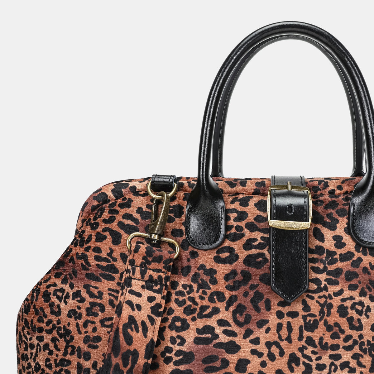 Leopard Classic Mary Poppins Weekender Carpetbag of America details