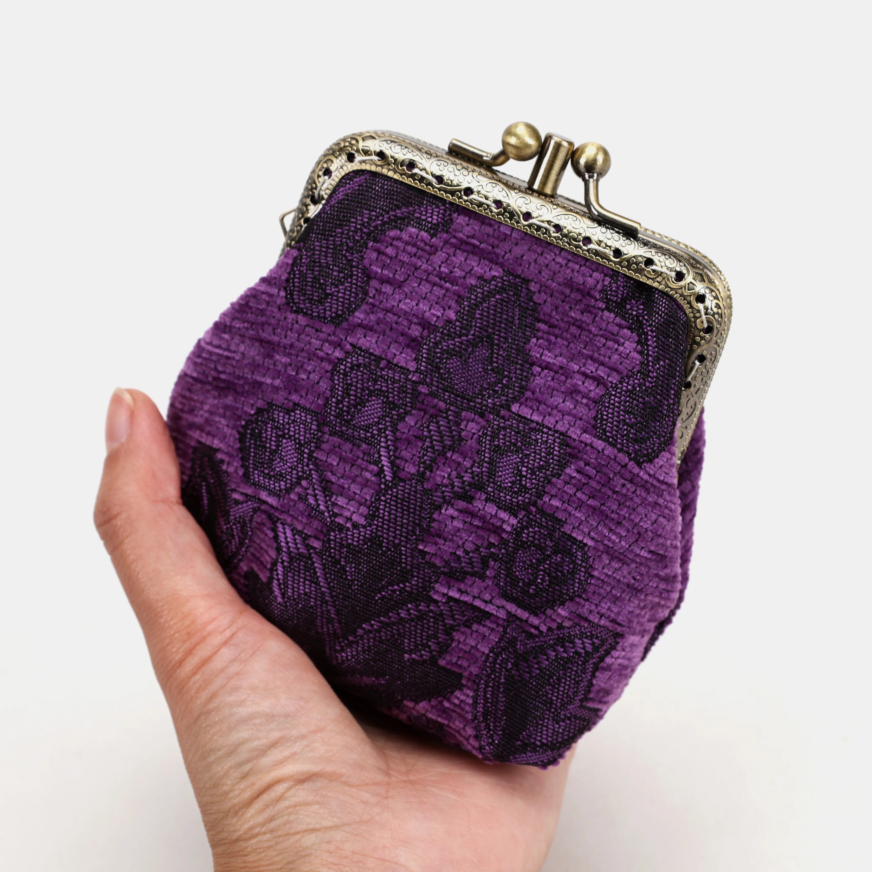 Victorian Blossom Purple Double Kiss Clasp Coin Purse Carpetbag of America main