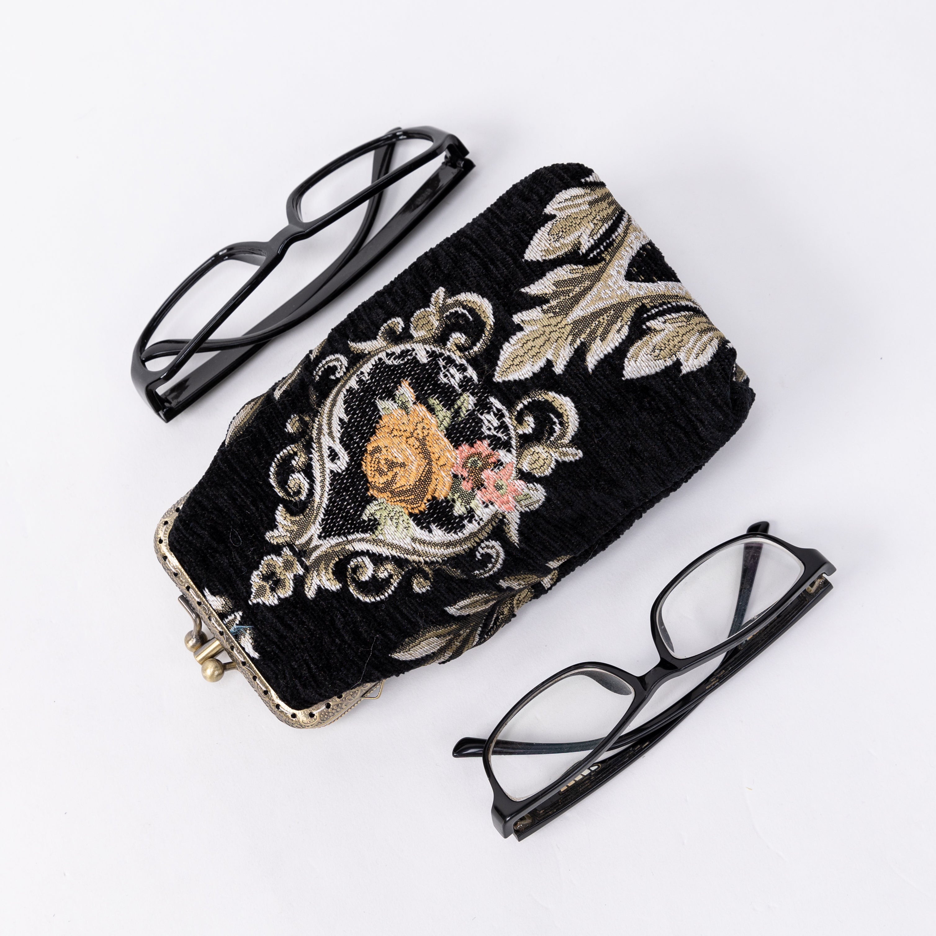 Eternal Elegance Black Carpet Eyeglasses Case