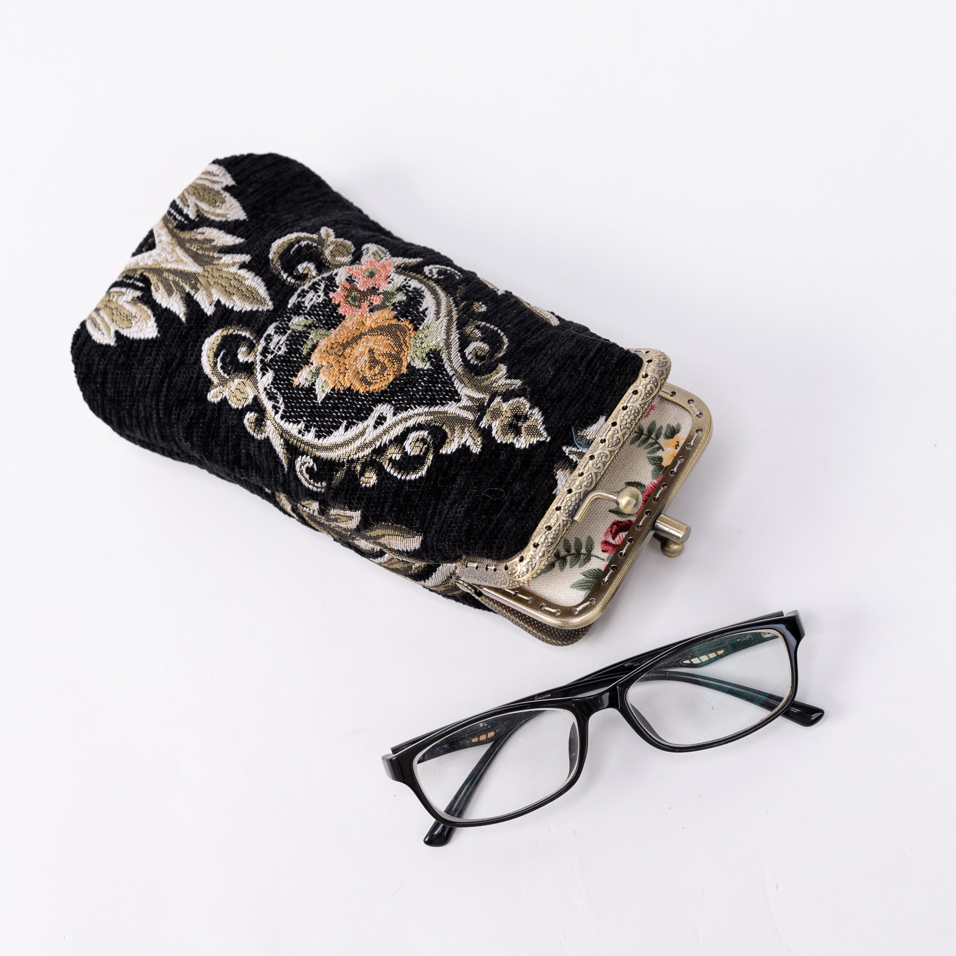 Eternal Elegance Black Carpet Eyeglasses Case