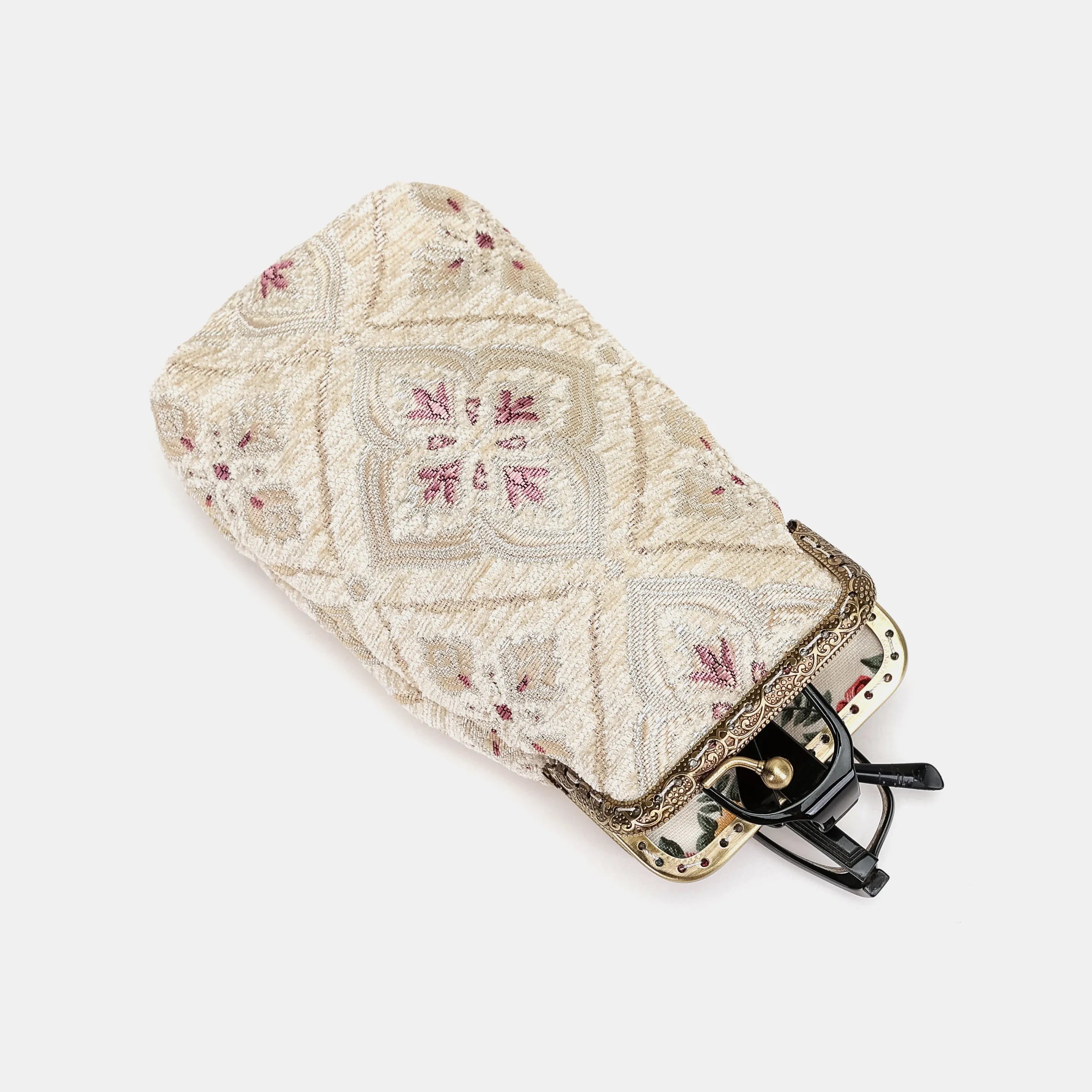 Ethnic Cream Carpet Eyeglasses Case Carpetbag of America lay flat-3