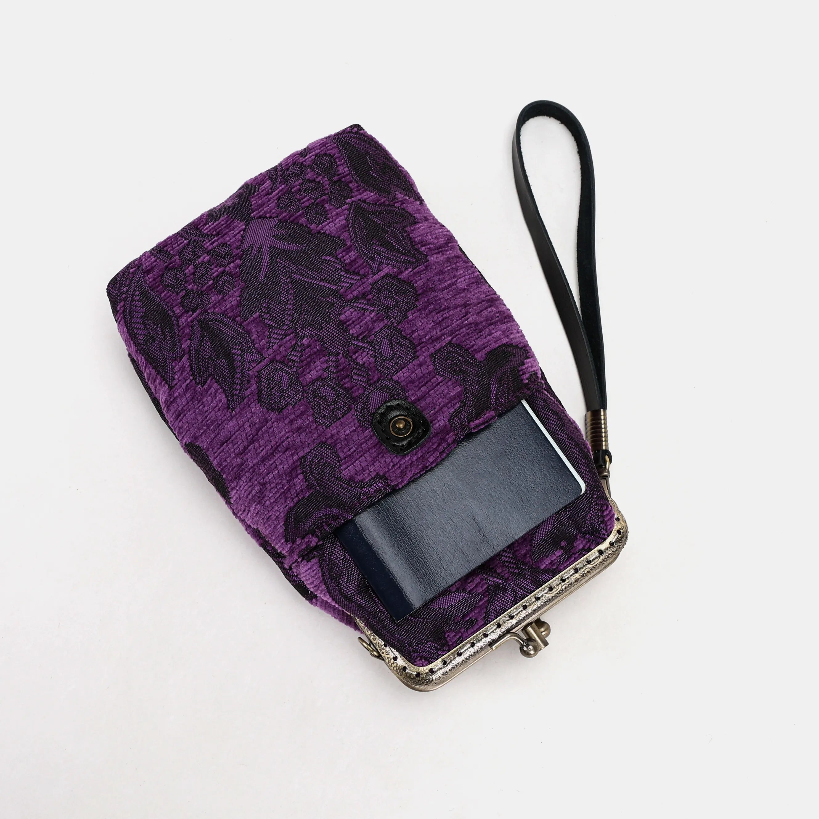 Victorian Blossom Purple Phone Carpet Case of America in use