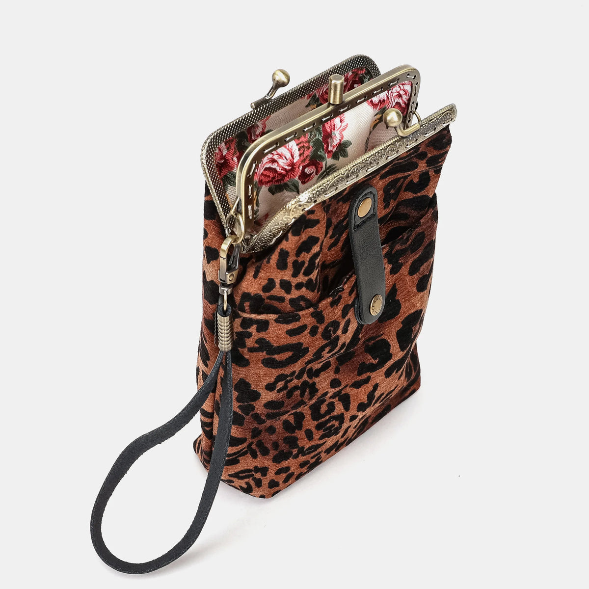 Leopard Classic Carpet Phone Case Carpetbag of America open