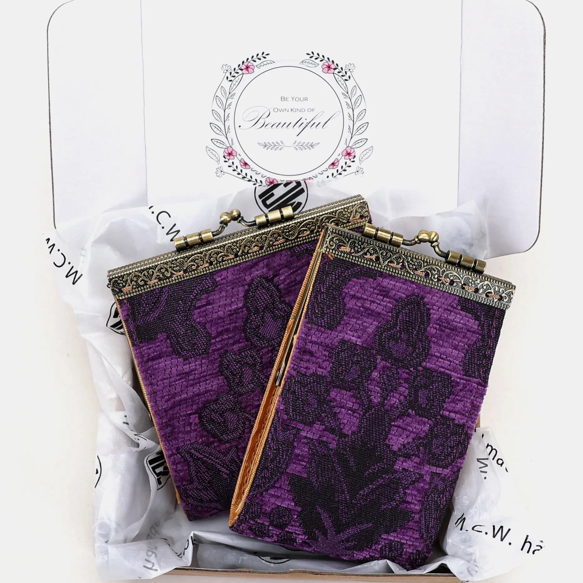 Victorian Blossom Purple Card Wallet Carpetbag of America package
