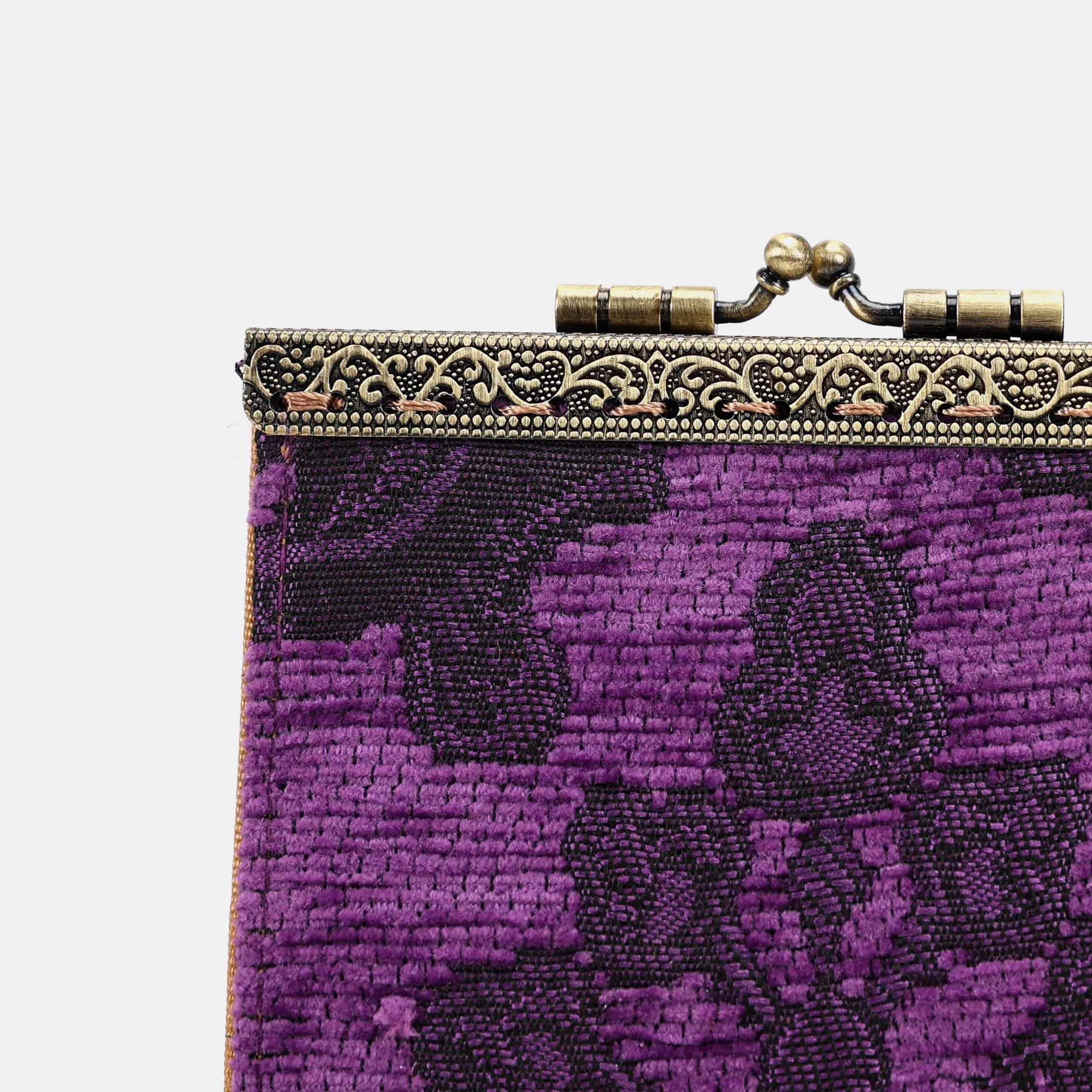 Victorian Blossom Purple Card Wallet Carpetbag of America 17 slots detail